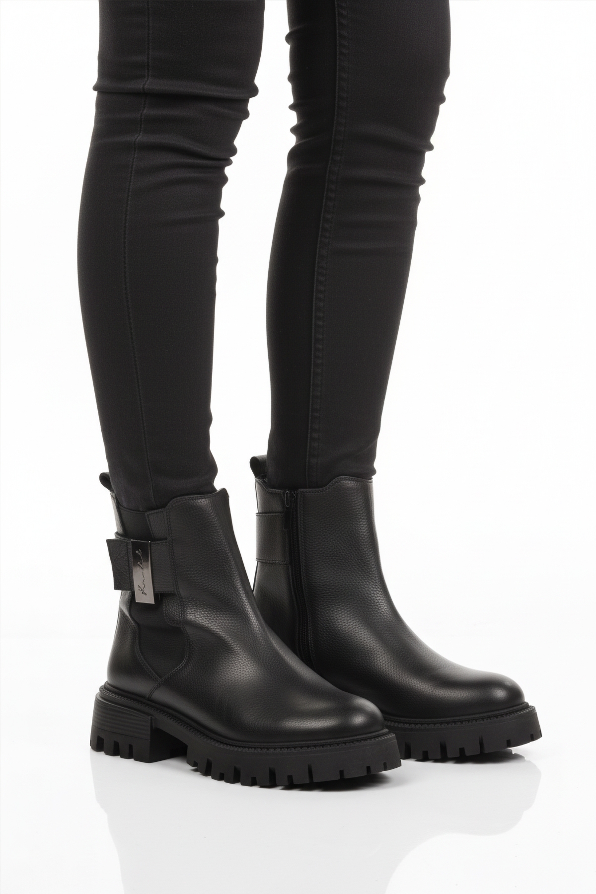 Siyah Hakiki Deri İçi Polarlı Kaymaz Kadın Bot 23783-1 Z - Görsel 2