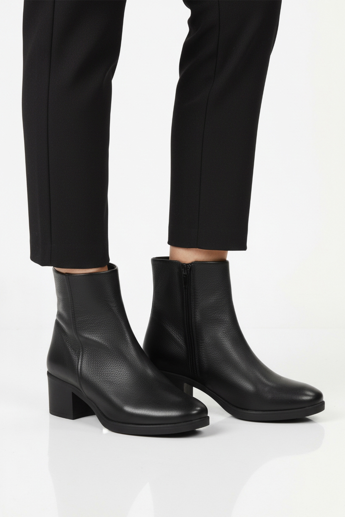 Siyah Hakiki Deri Fermuarlı Polarlı Kadın Bot 92162-1 Z - Görsel 2