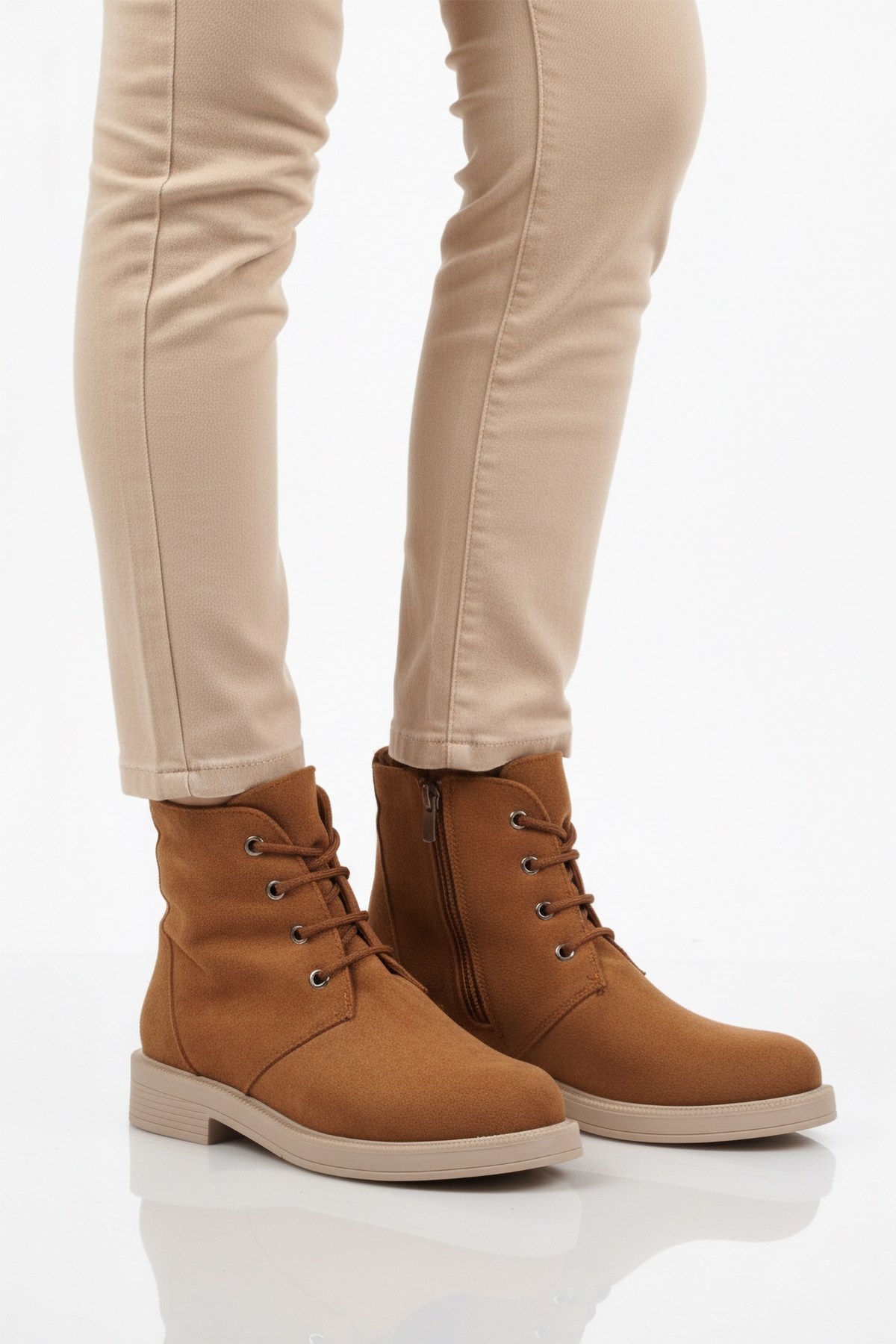 Taba Süet Bağcıklı Fermuarlı Kaymaz Kadın Bot 284098 Z - Görsel 2