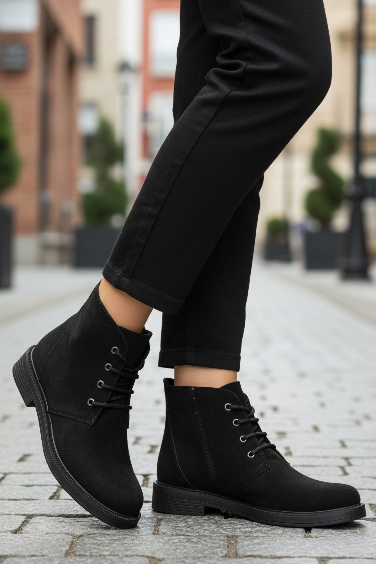 Siyah Süet Bağcıklı Fermuarlı Kaymaz Kadın Bot 284098 Z - Görsel 4