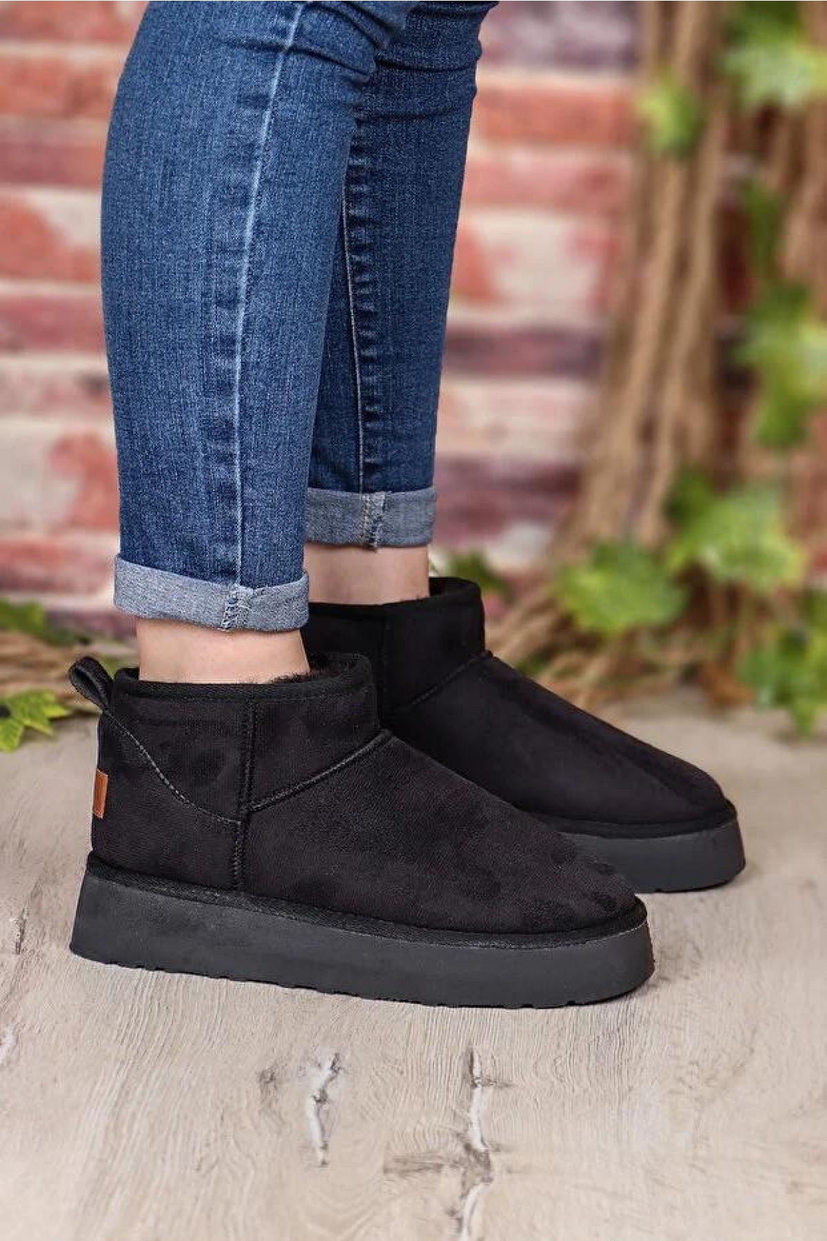 52709 Süet İçi Kürklü Kalın Taban Mini Boy Bilekte Kısa Kadın Bot - Görsel 2