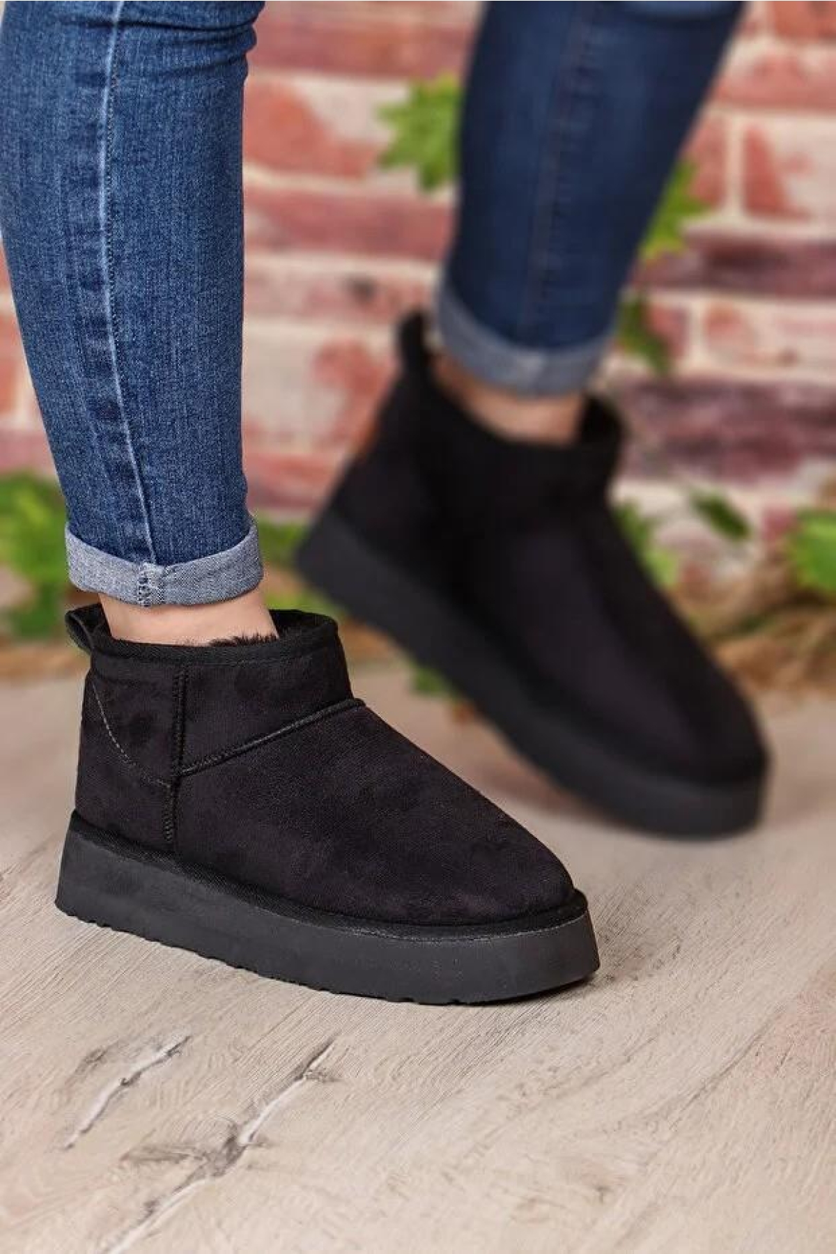 52709 Süet İçi Kürklü Kalın Taban Mini Boy Bilekte Kısa Kadın Bot - Görsel 5