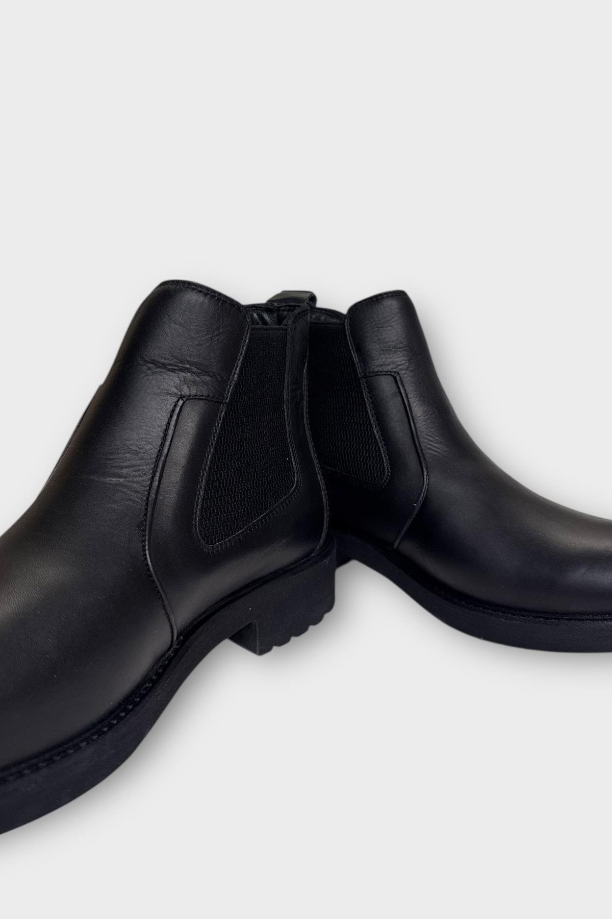 Hakiki Deri Yanı Lastikli Kaydırmaz Kauçuk Taban Erkek Bot SİYAH - SİYAH - Görsel 4