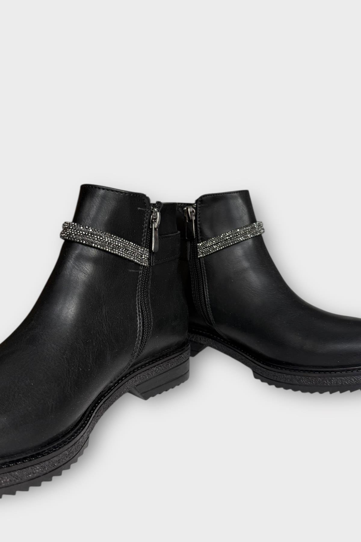 Kadın Tarz Toka Detaylı Günlük Klasik Bot SİYAH - GÜMÜŞ - Görsel 4