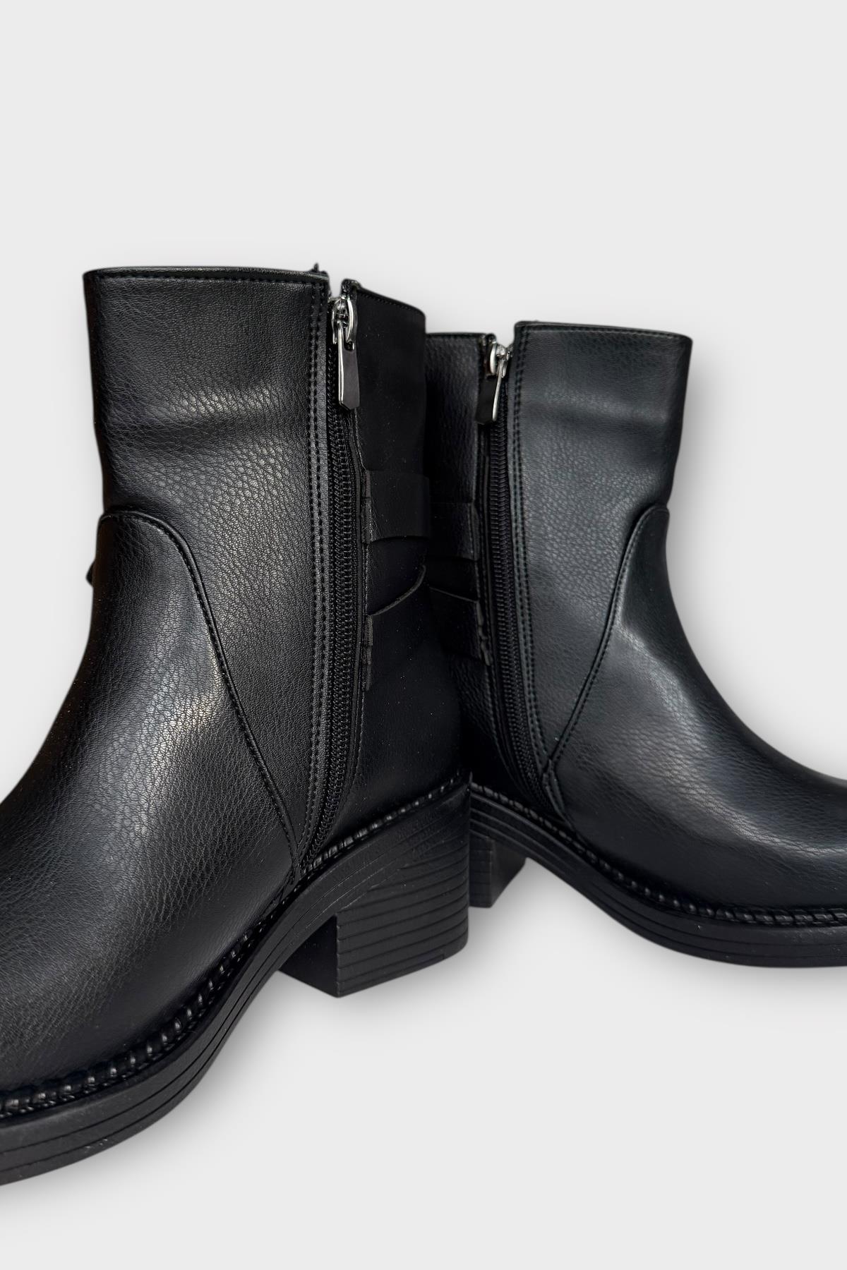 Toka Detaylı Topuklu Fermuarlı Kadın Bot SİYAH - Görsel 4