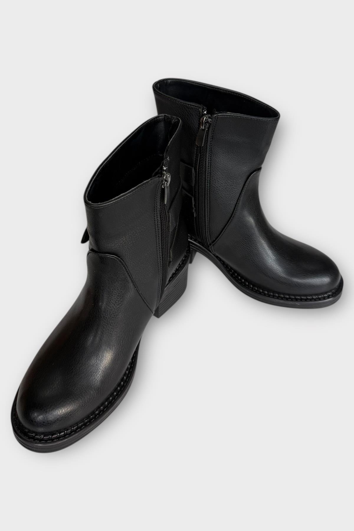 Toka Detaylı Topuklu Fermuarlı Kadın Bot SİYAH - Görsel 5