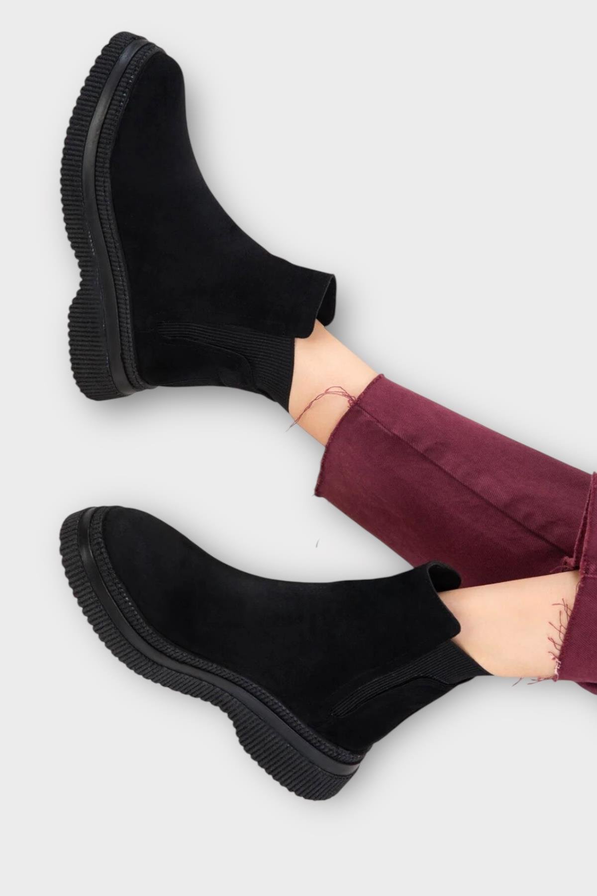 Yandan Lastikli Günlük Kadın Süet Bot SİYAH - Görsel 4