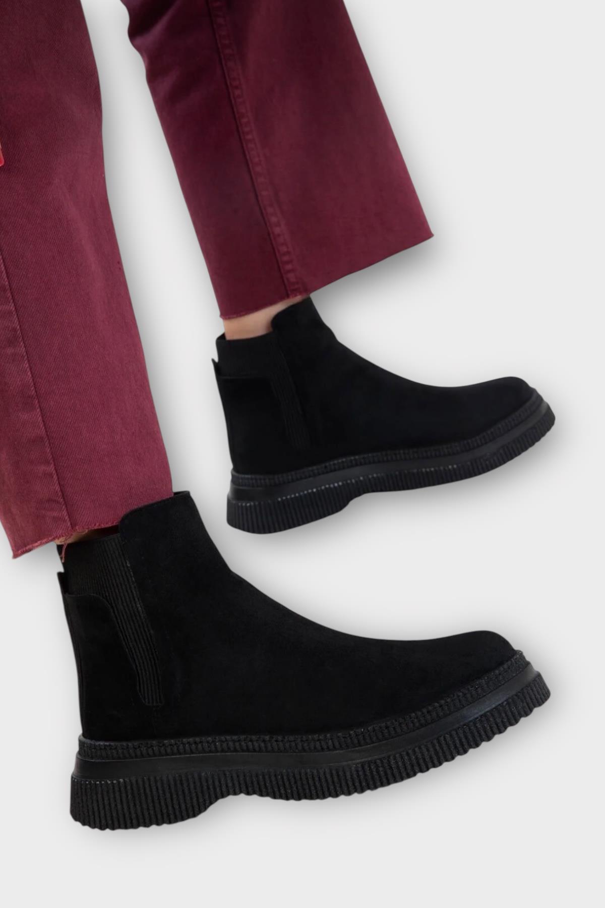Yandan Lastikli Günlük Kadın Süet Bot SİYAH - Görsel 5