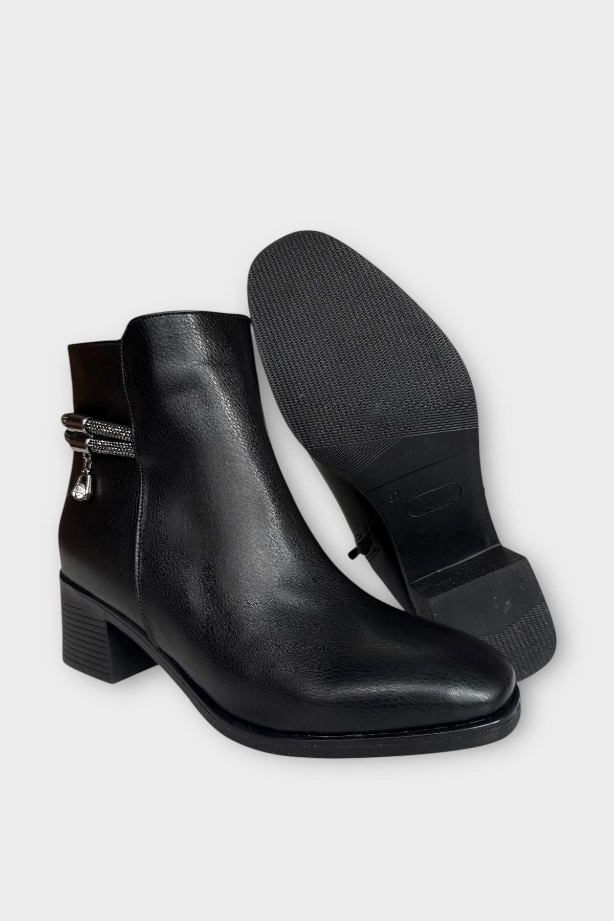 Kadın Taş Zincir Detaylı Topuklu Kadın Bot SİYAH - Görsel 7