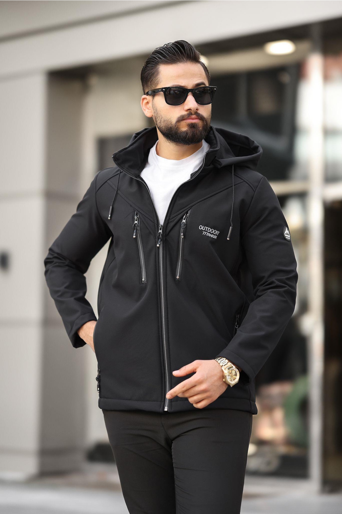 Outland Erkek Softshell Su Geçirmez Kapüşonlu Siyah Mevsimlik Mont