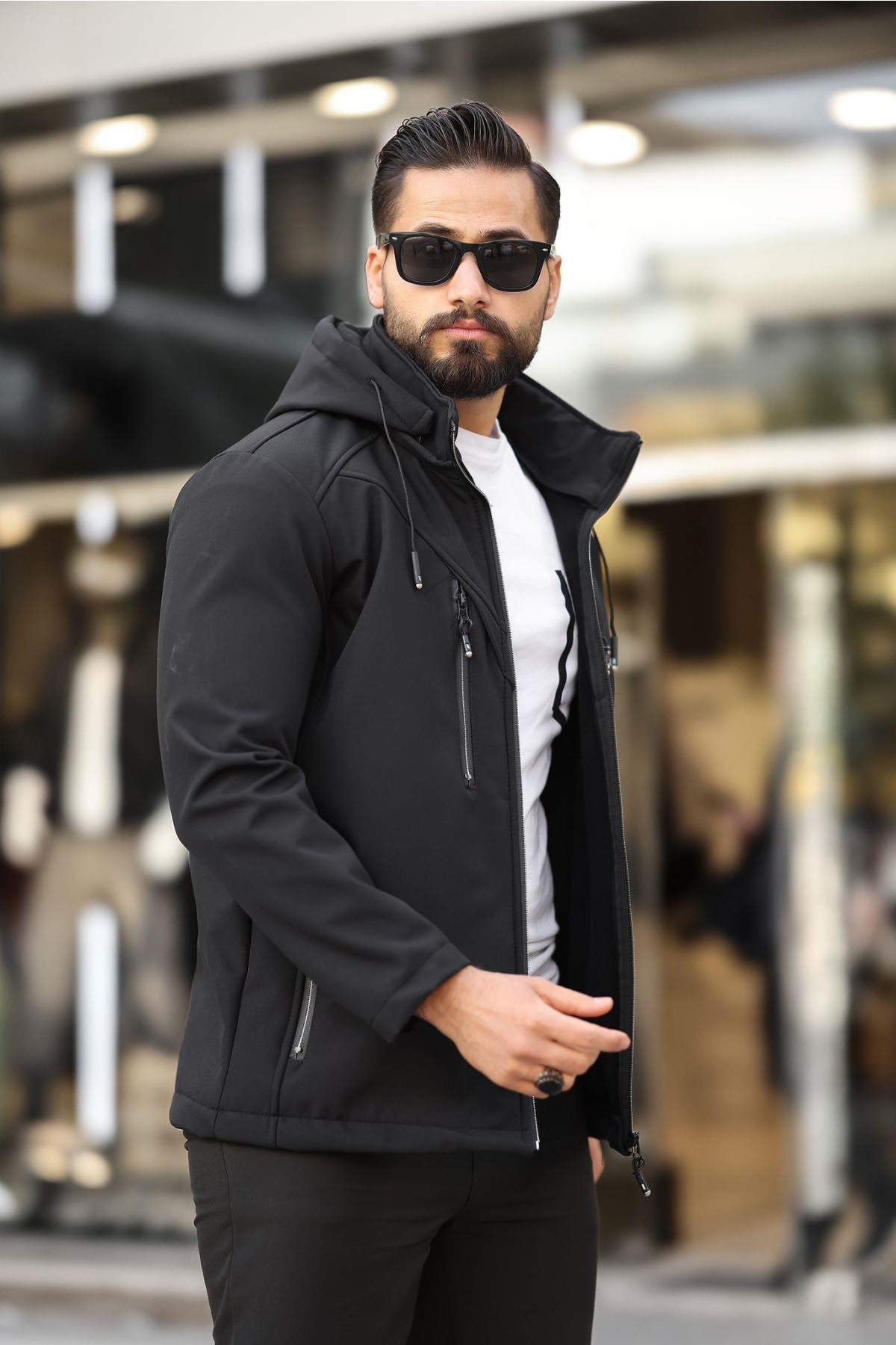 Outland Erkek Softshell Su Geçirmez Kapüşonlu Siyah Mevsimlik Mont