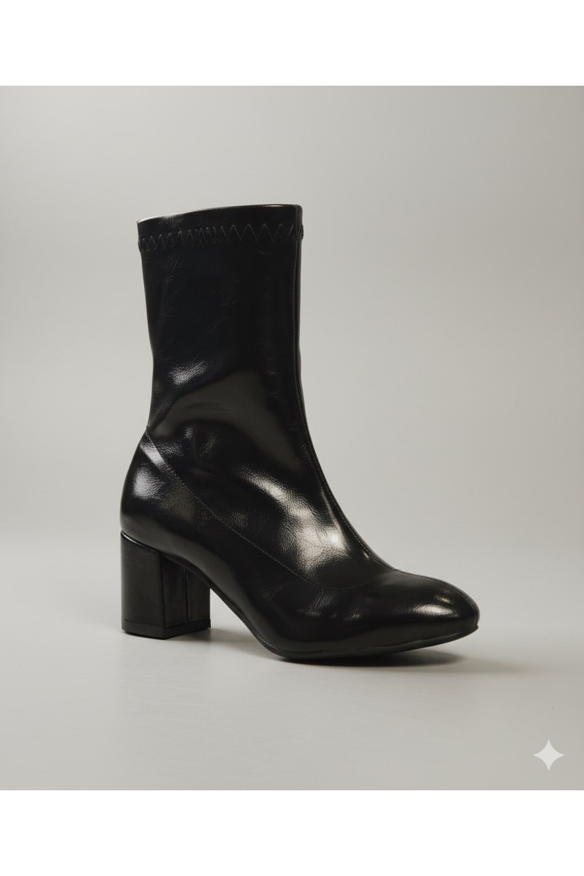 Boğazı Streçli Kalın Topuklu Kadın Bot 2041805-z - Görsel 3