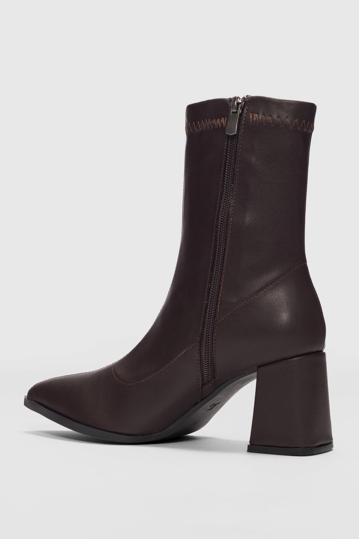 Kısa Topuklu Sivri Burun Streç Kadın Bot-2041783-z - Görsel 3