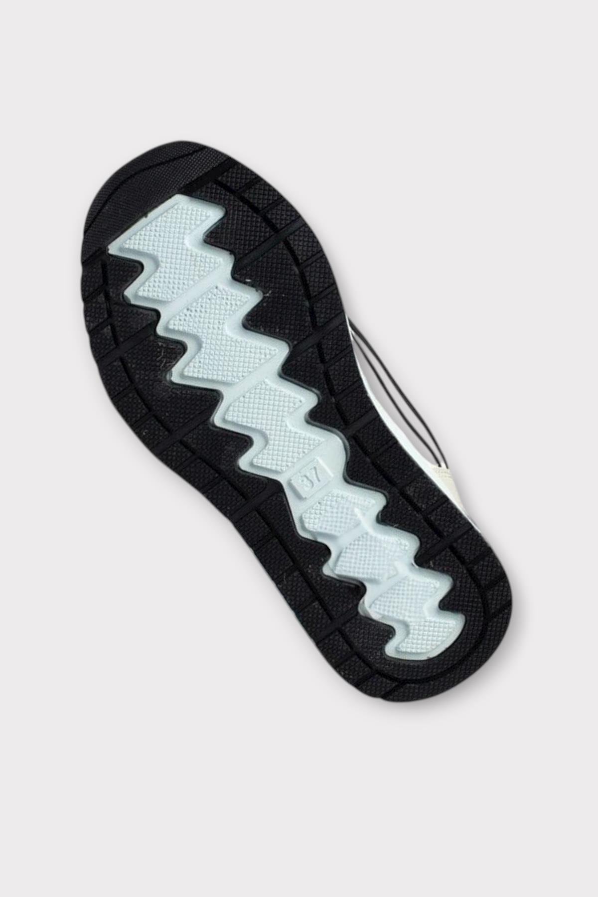 İçi Kürklü Kaydırmaz Taban Kadın Kar Botu BEJ - Görsel 5