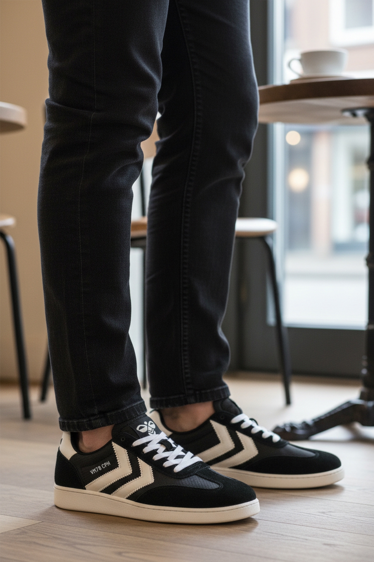 Siyah Süet Detaylı Unisex Sneaker - Görsel 4