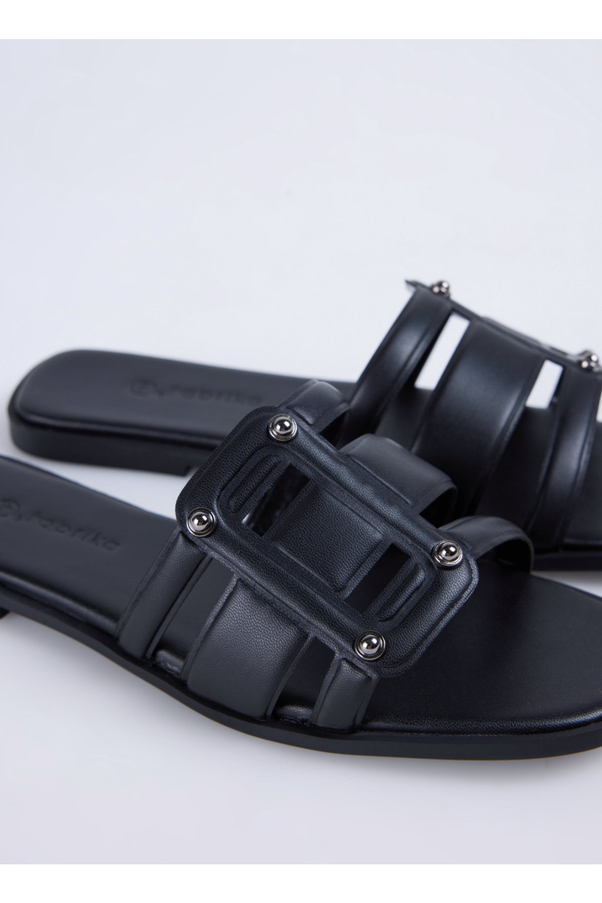 Siyah Kadın Terlik DERVLA - Görsel 6