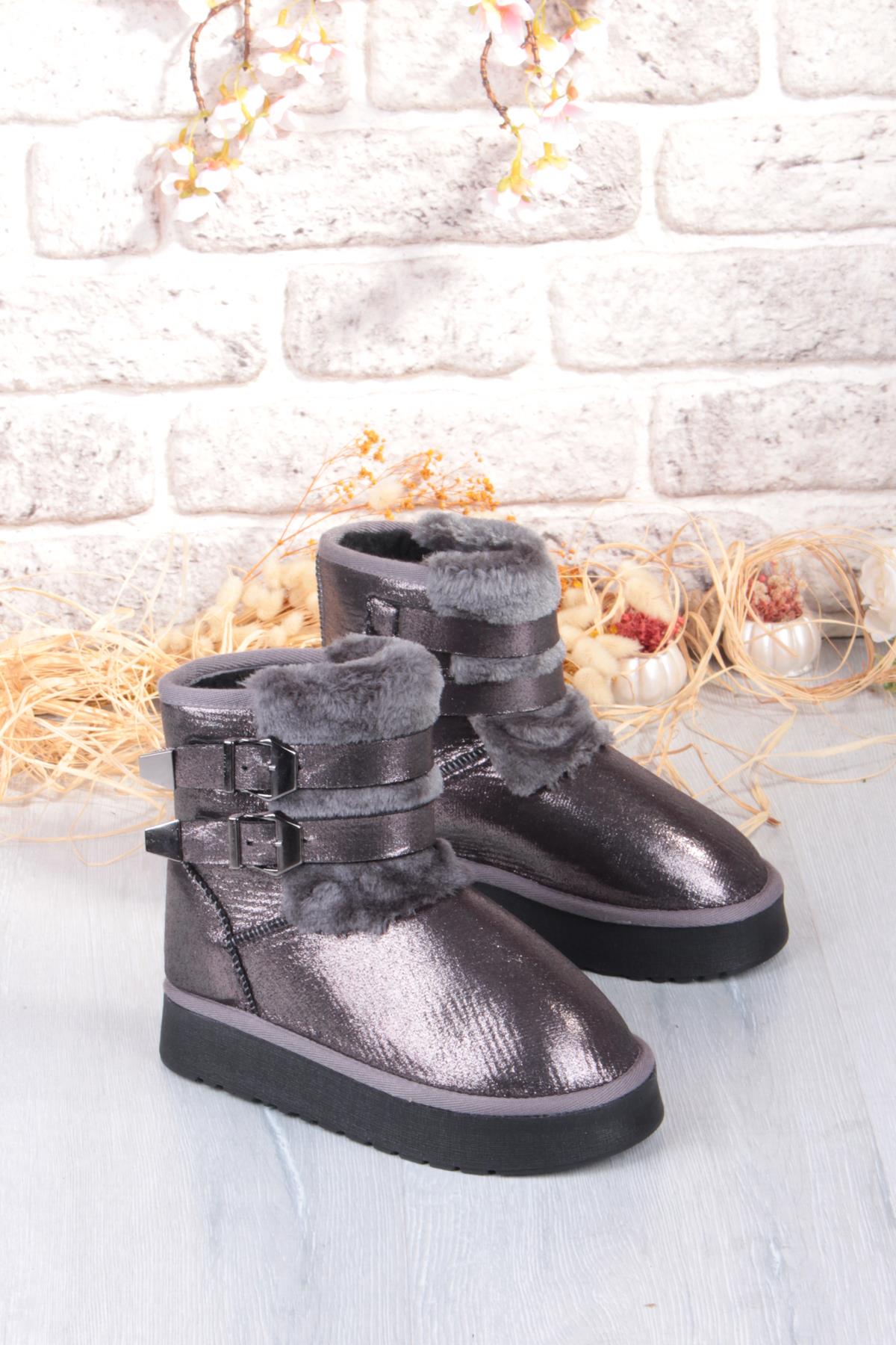 Nurela Simli Süet İçi Kürklü Tüy Ve Toka Detaylı Anne Kız Kısa Kadın Bot - Görsel 2