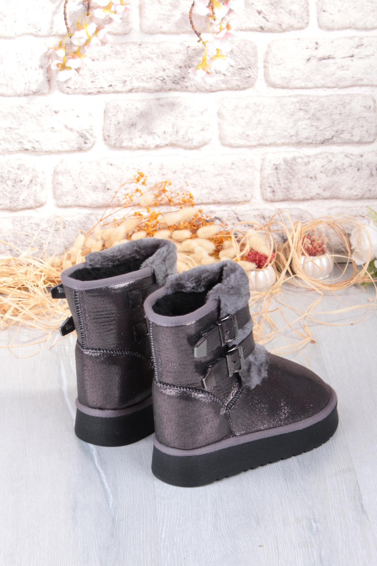 Nurela Simli Süet İçi Kürklü Tüy Ve Toka Detaylı Anne Kız Kısa Kadın Bot - Görsel 6