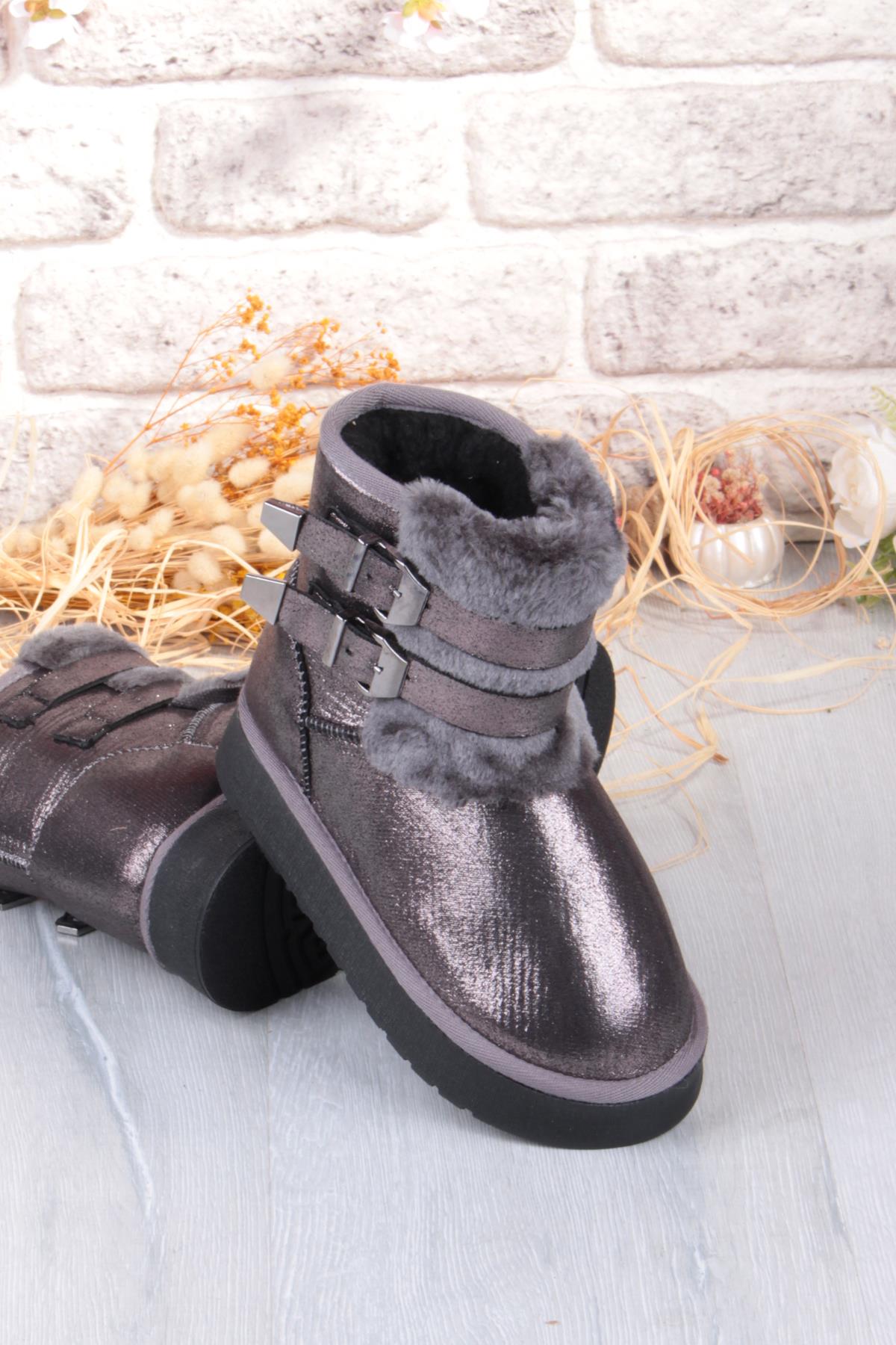 Nurela Simli Süet İçi Kürklü Tüy Ve Toka Detaylı Anne Kız Kısa Kadın Bot - Görsel 7