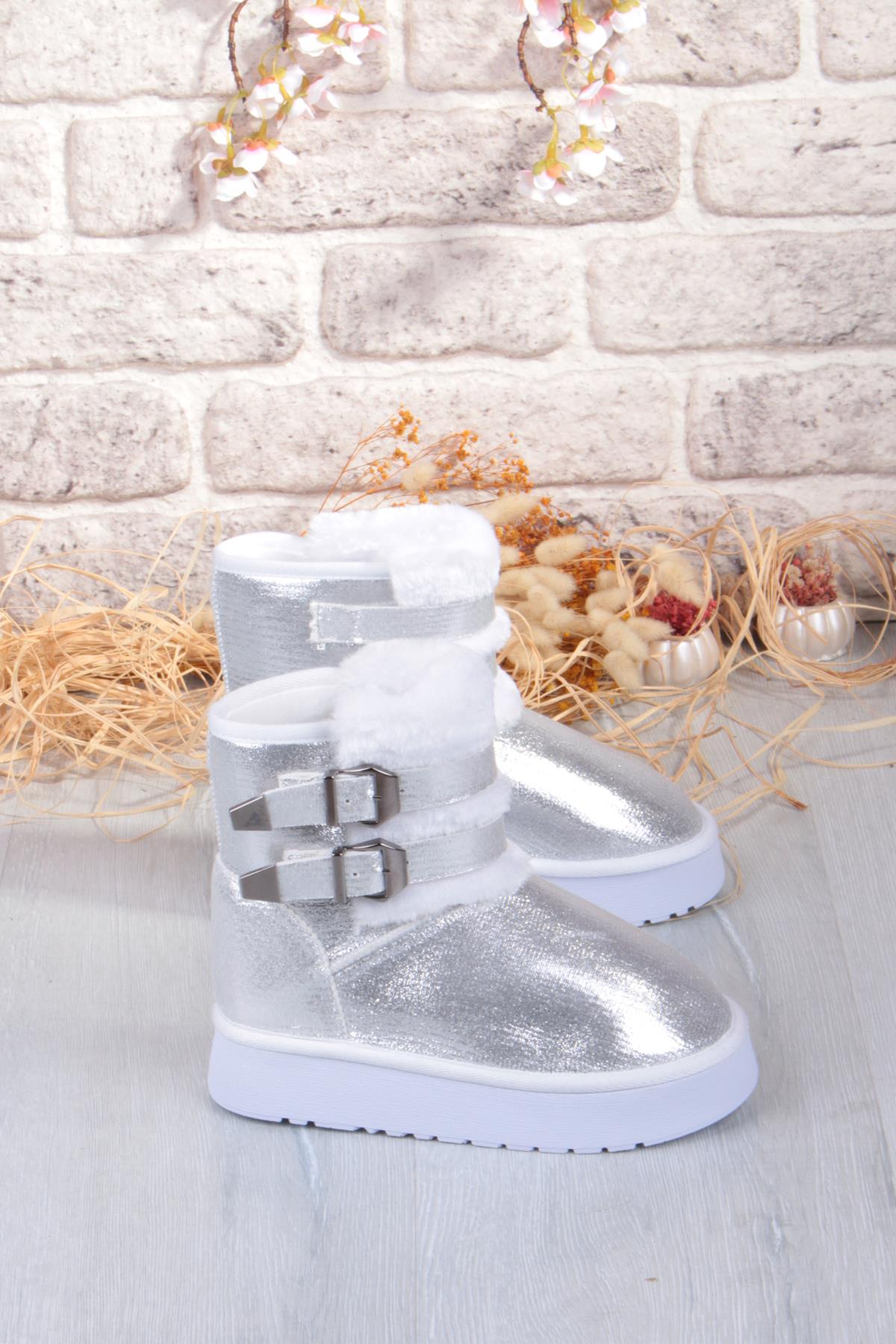 Nurela Simli Süet İçi Kürklü Tüy Ve Toka Detaylı Anne Kız Kısa Kadın Bot - Görsel 3