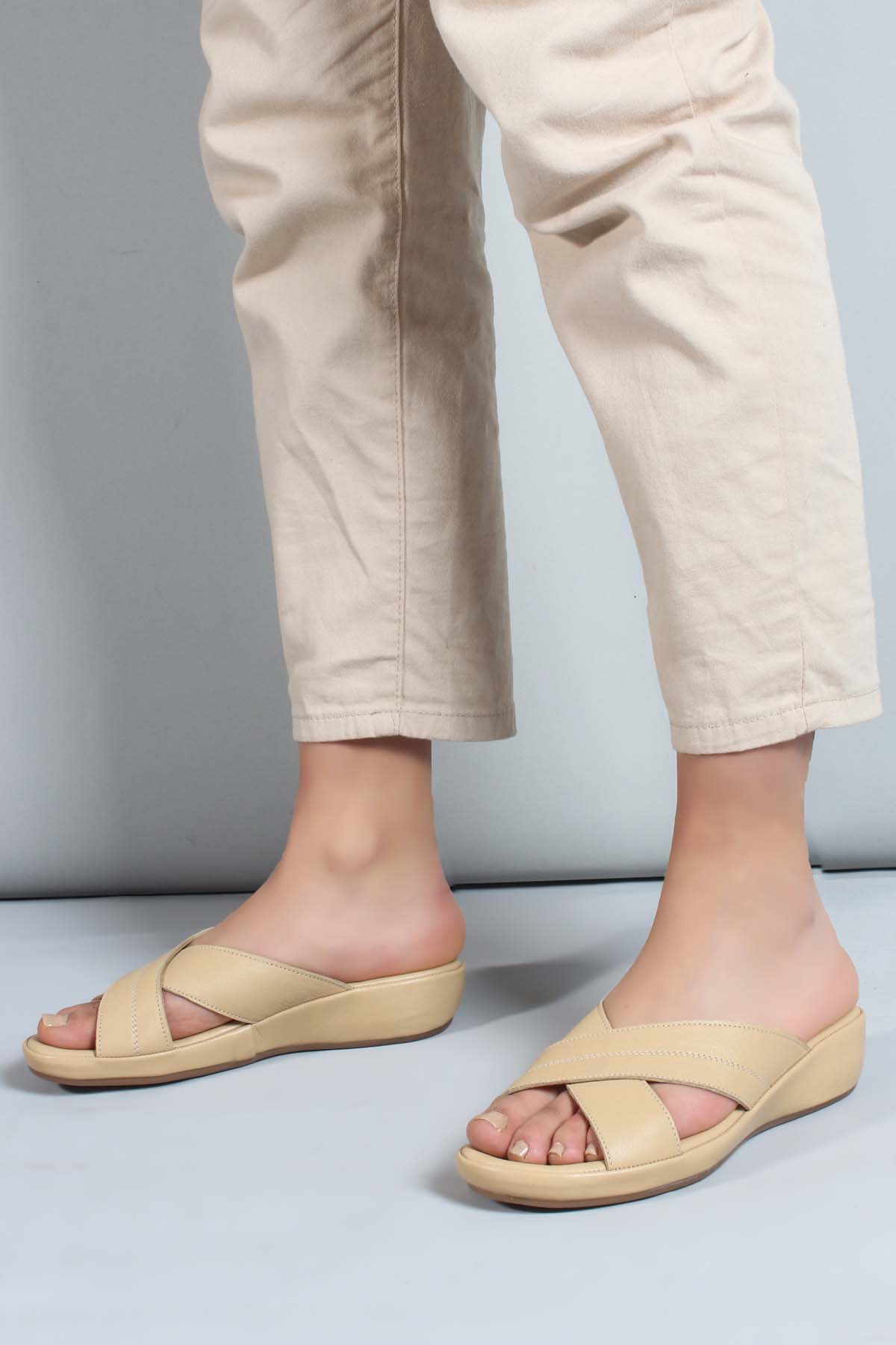 Hakiki Deri Kadın Düz Terlik 864ZAR03 - Görsel 2