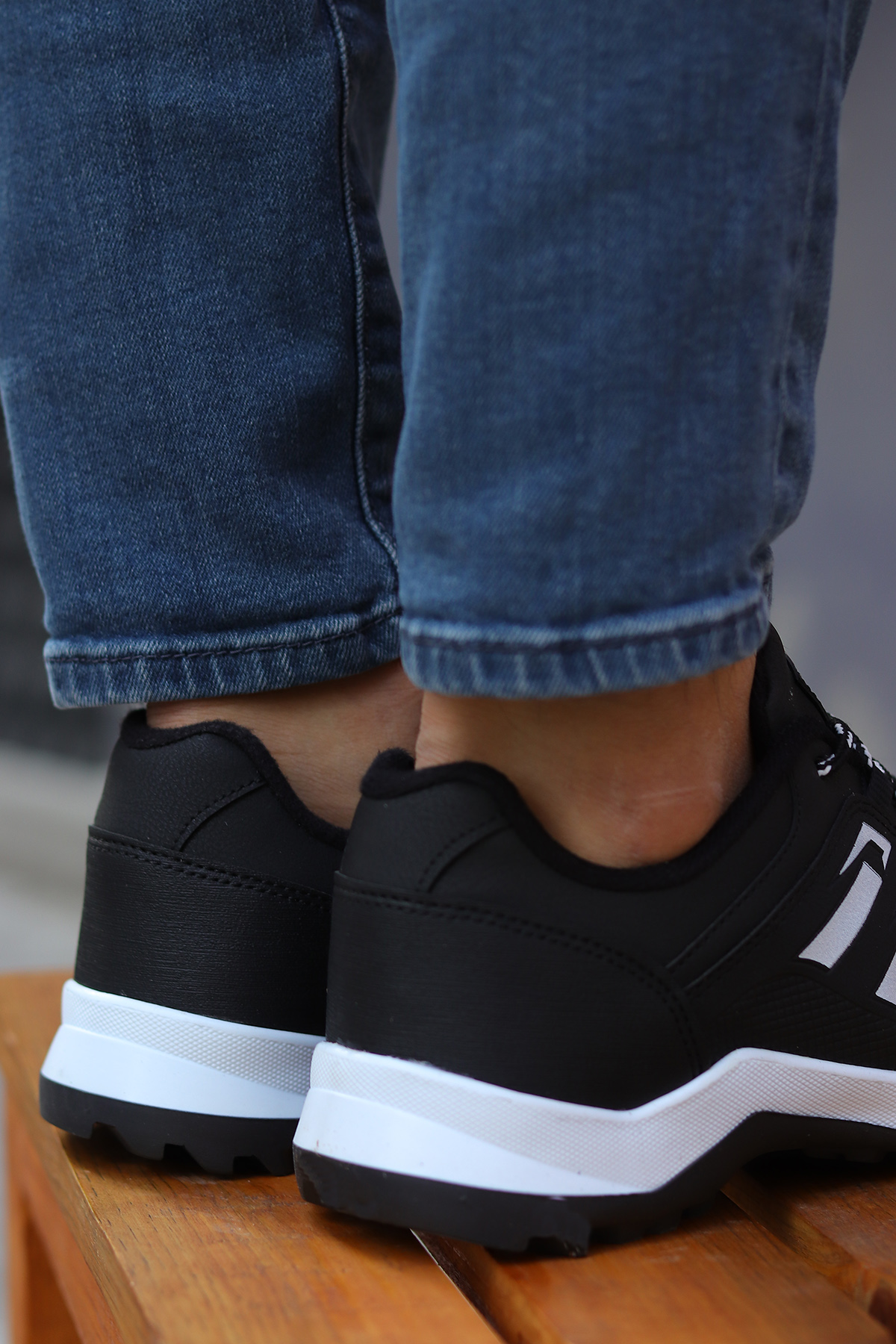 Zeus Suya Dayanıklı Kışlık Outdoor Erkek Ayakkabı - Görsel 6