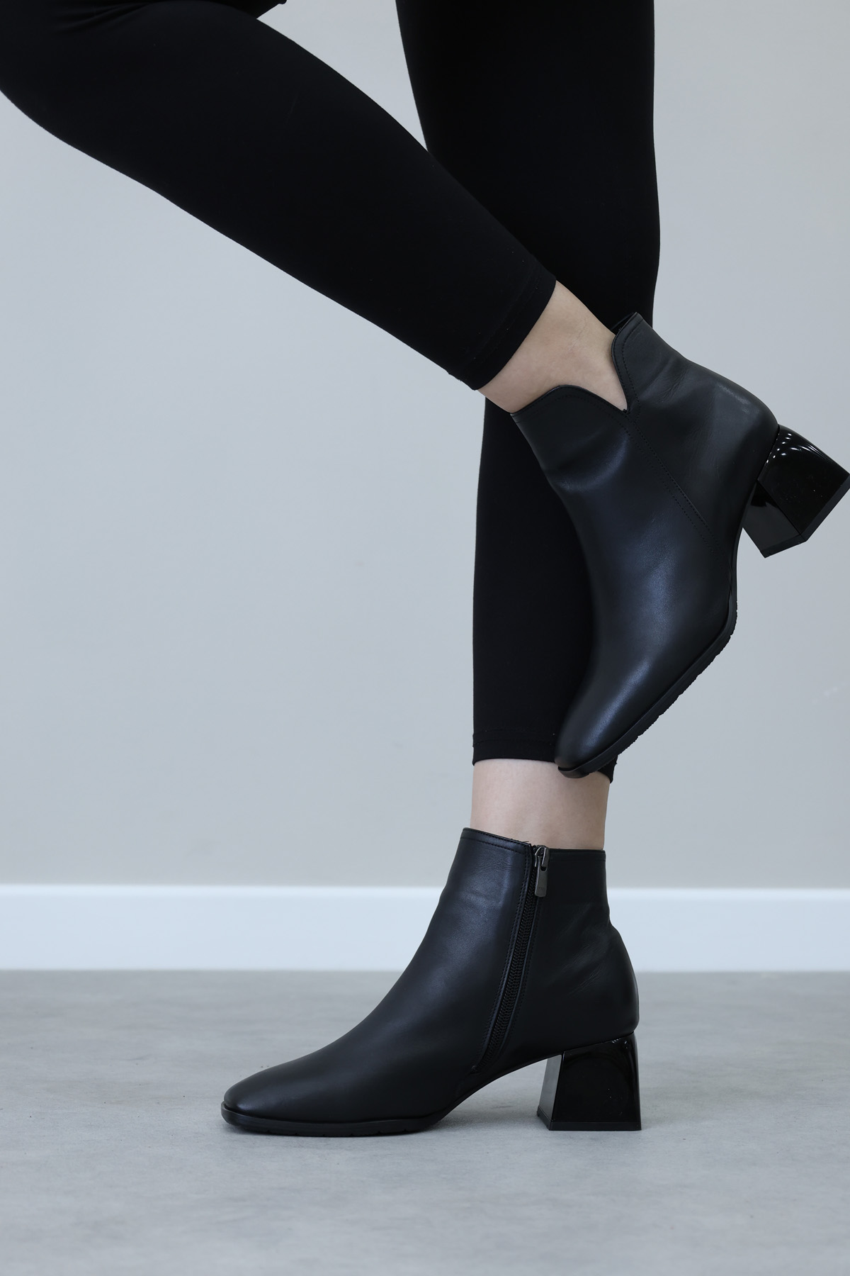 Hakiki Deri Kadın Klasik Bot 264SZA854 - Görsel 2