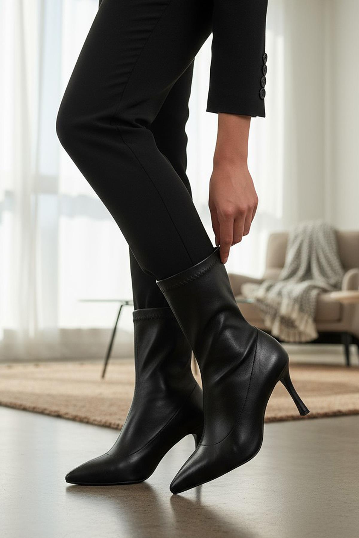 564FD Günlük Fermuarlı Kadın Topuklu Bot Ayakkabı İnce Topuk Klasik Topuklu Bot - Görsel 3
