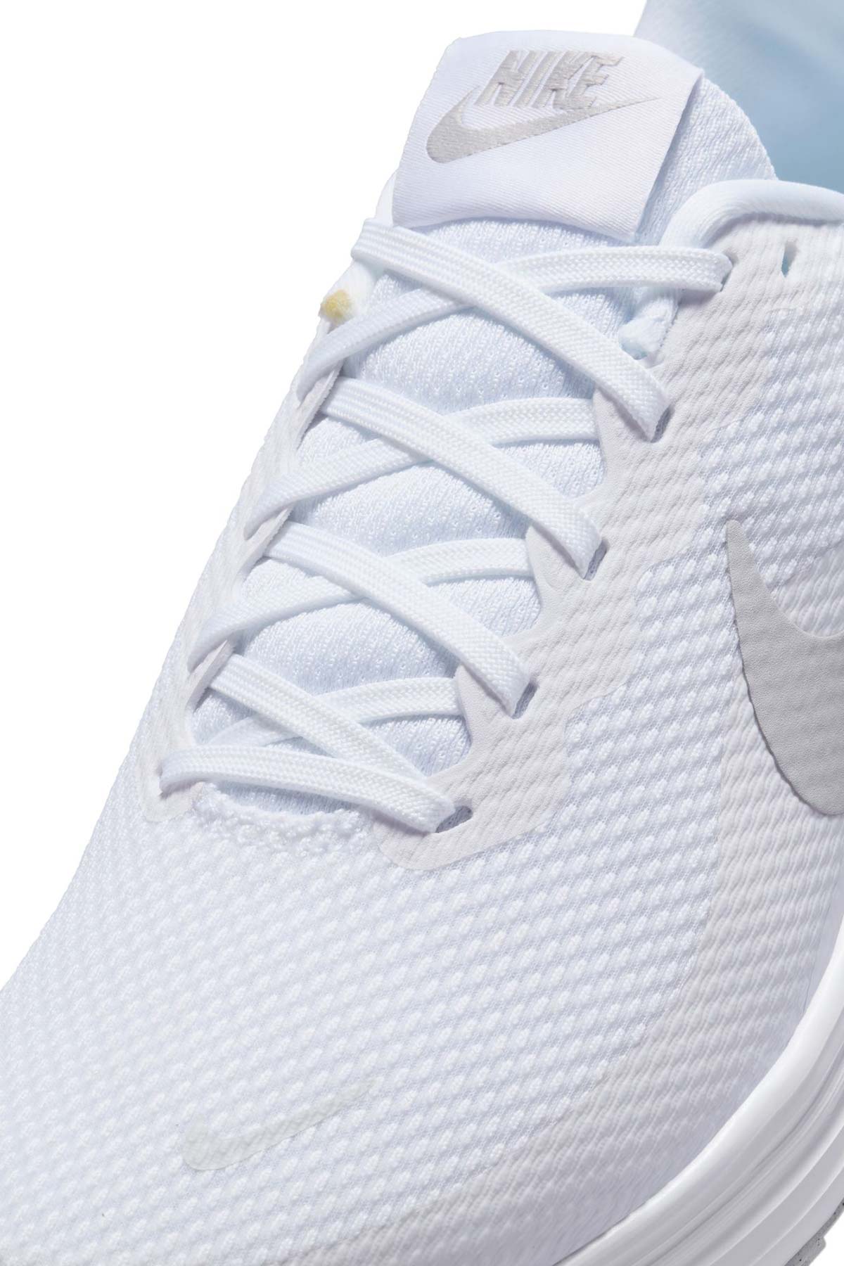 Nike Beyaz Nike Revolution 8