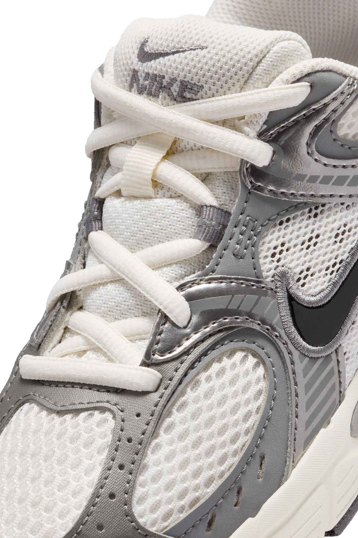 Nike Bej Nike V5 RNR (GS)