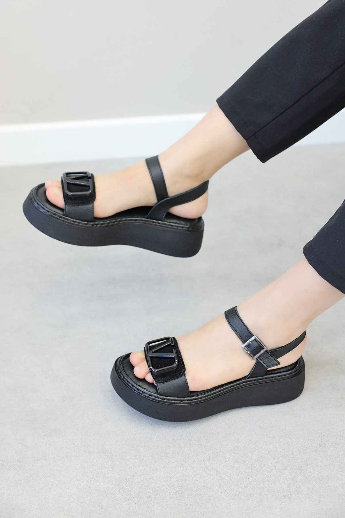 Hakiki Deri Kadın Klasik Sandalet 621ZA1149 - Görsel 2