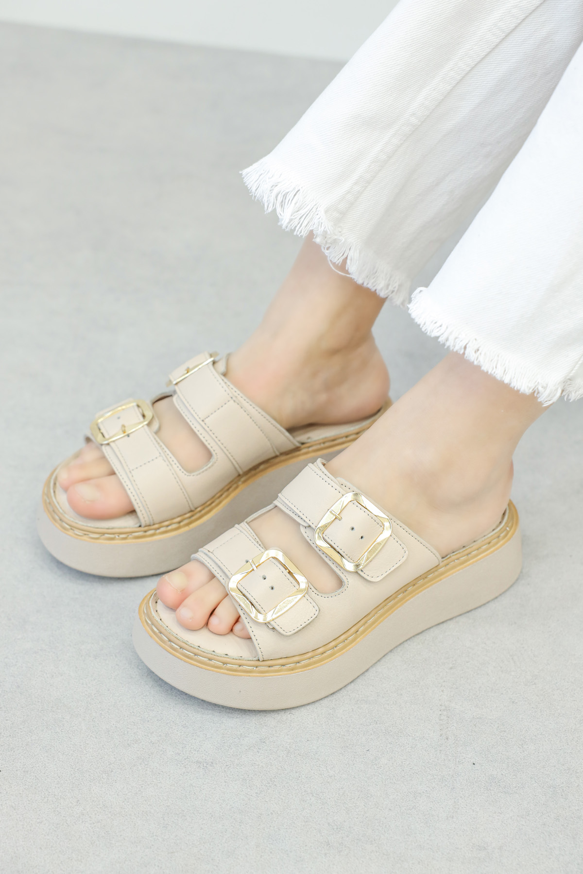 Hakiki Deri Kadın Dolgu Topuk Terlik 621ZA1140 - Görsel 2