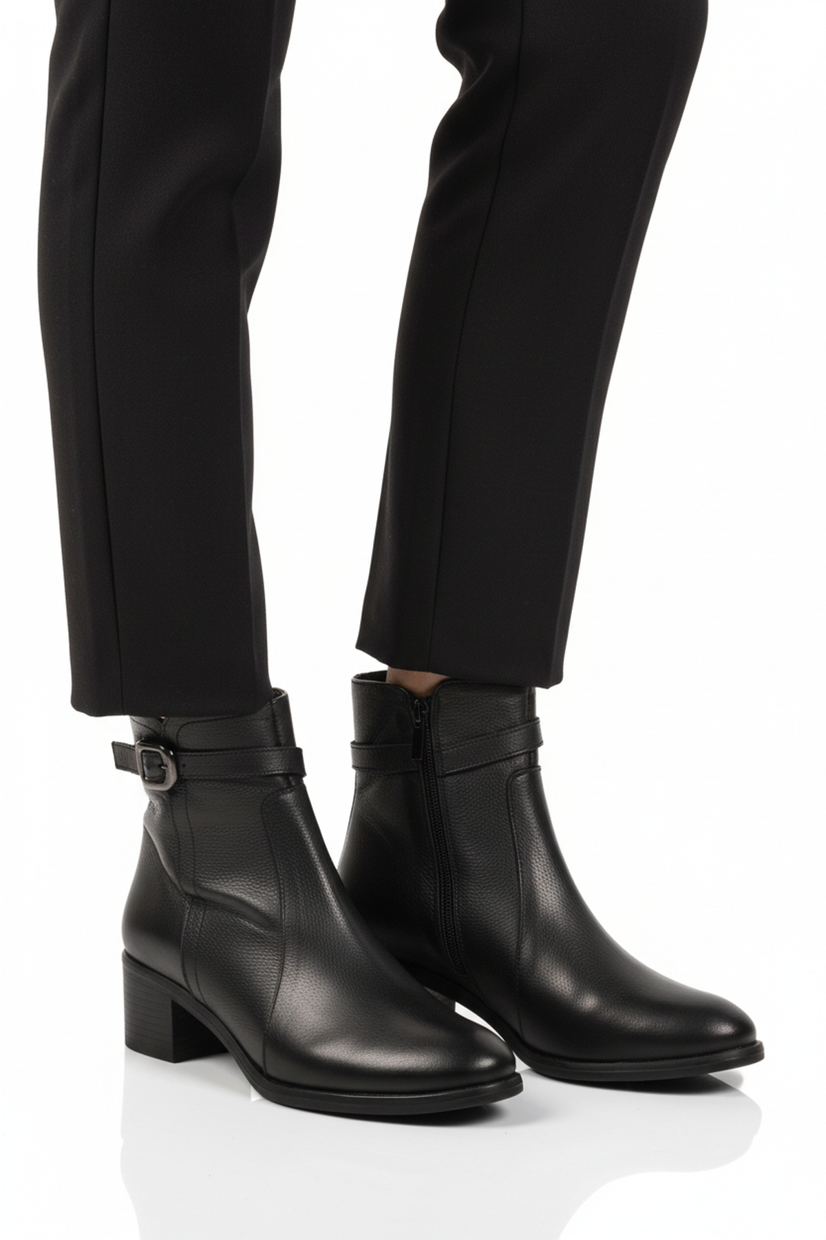 Siyah Hakiki Deri Fermuarlı İçi Polarlı Kadın Bot 24113-1 Z - Görsel 2