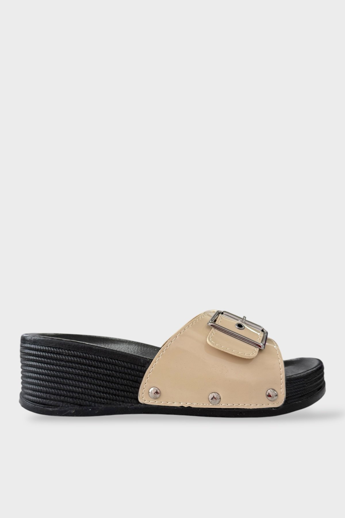 Kadın Günlük Terlik Tokalı Şık Ortopedik Yazlık Ev Plaj Tatil İş Terliği BEJ - Görsel 2