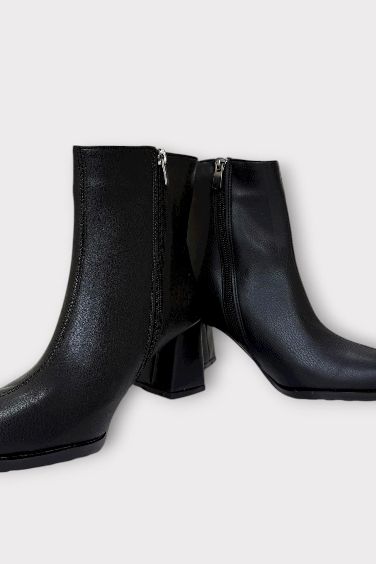 Kalın Topuklu Fermuarlı Kadın Bot SİYAH - Görsel 7