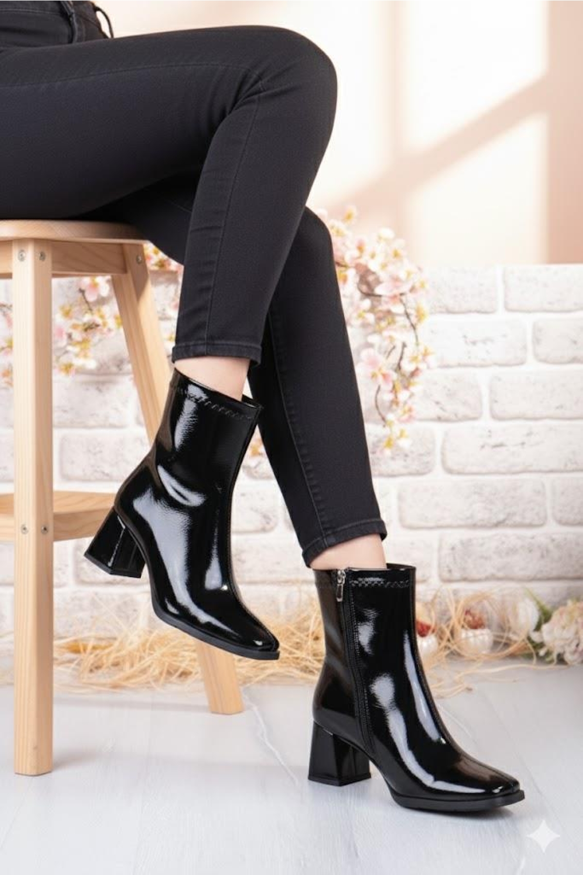 1194 Uraz Rugan Rahat 6 Cm Kalın Topuk Yüksekliği Kut Burun Kadın Bot - Görsel 3