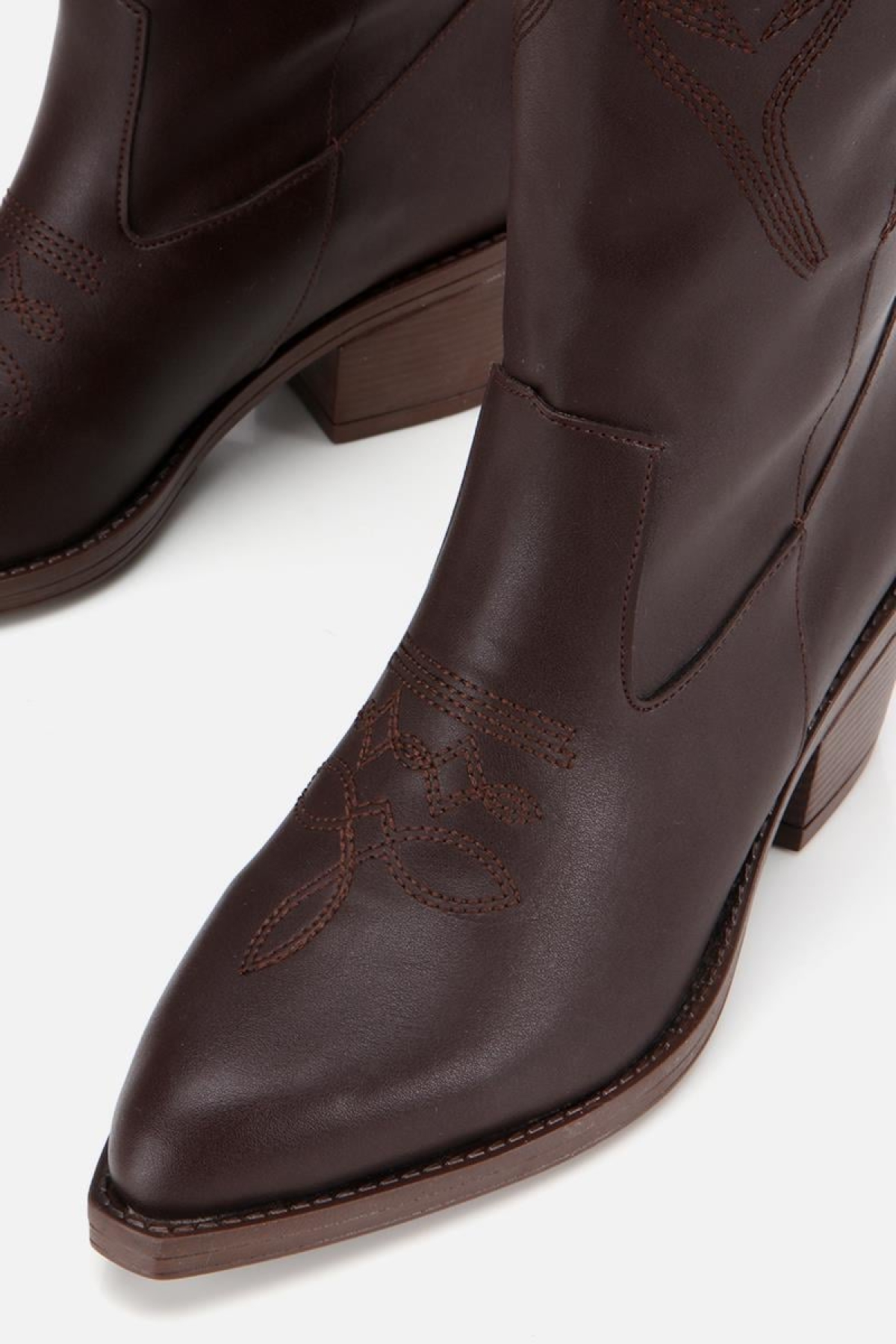 Kadın Kahverengi İşlemeli Kalın Topuklu Çizme - Görsel 6