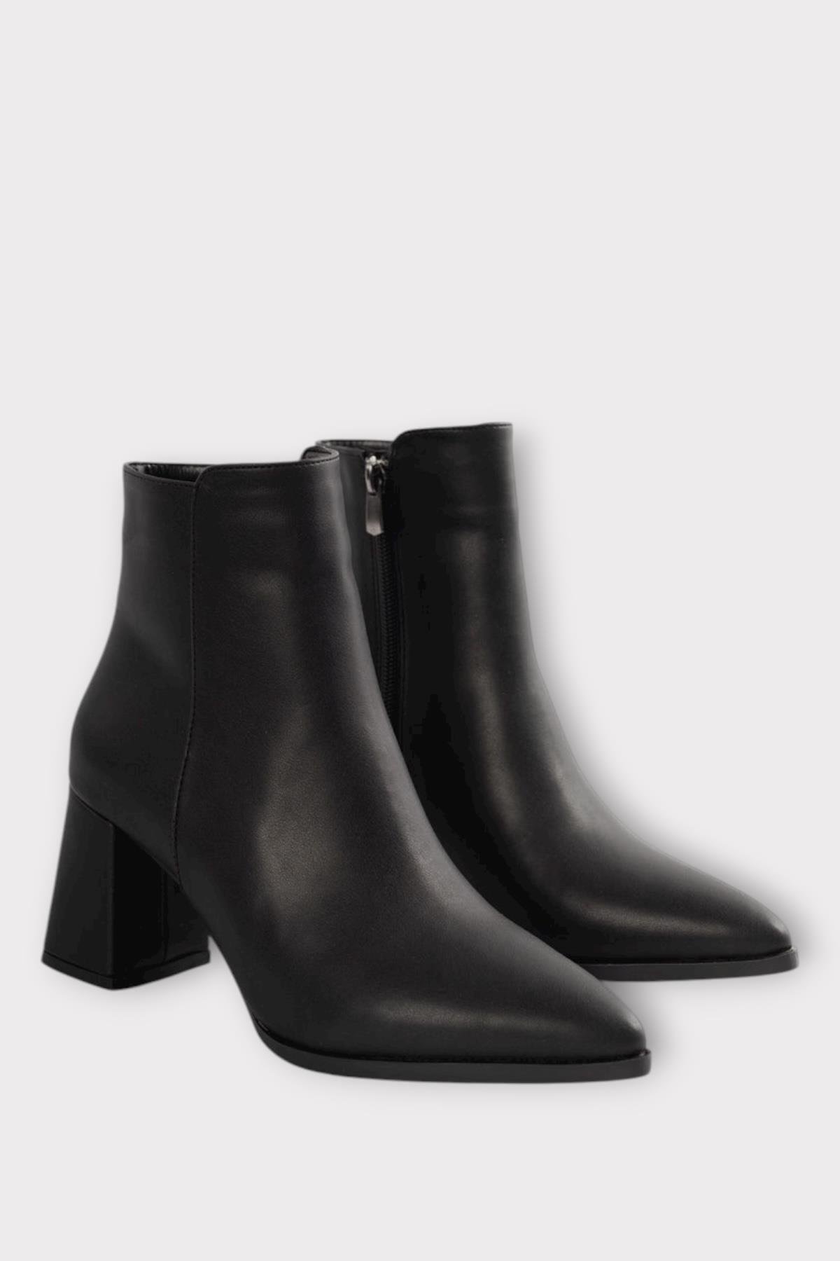 Kalın Topuk Sivri Burun Fermuarlı Kadın Bot SİYAH - Görsel 6