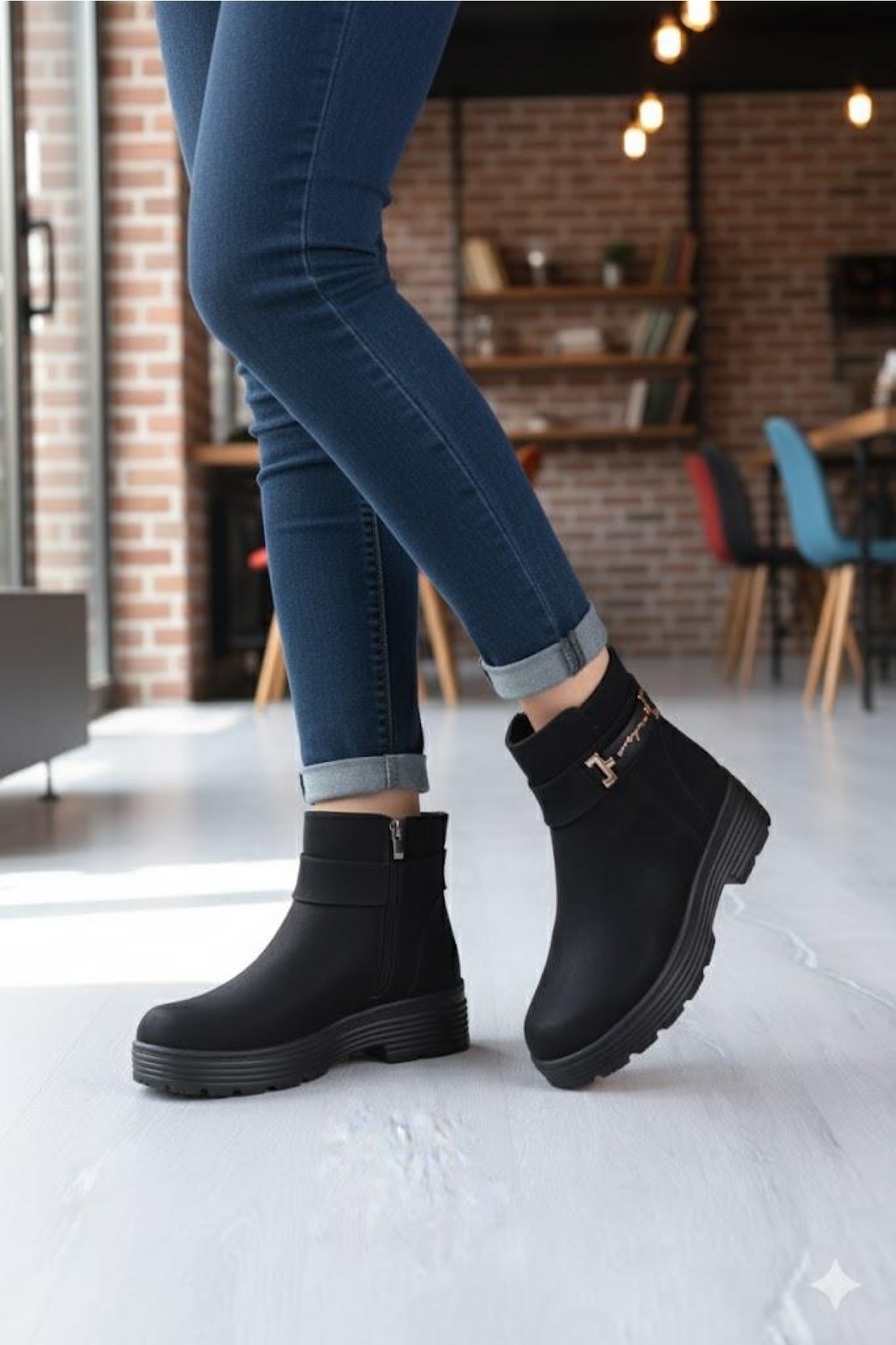 1187 Rahat Sıcak Astar Kaymaz Taban Fermuarlı Kadın Bot - Görsel 2