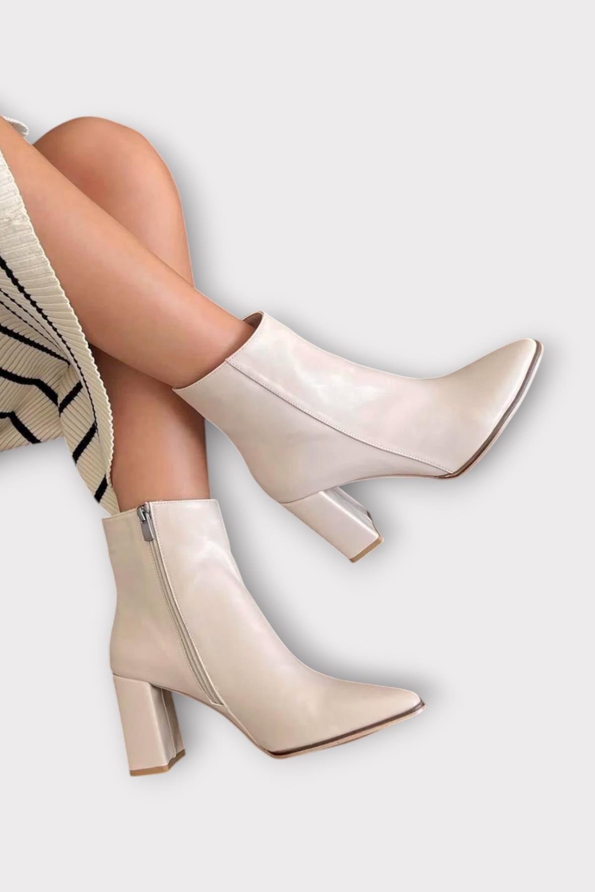 Kalın Topuk Sivri Burun Fermuarlı Kadın Bot BEJ - Görsel 3