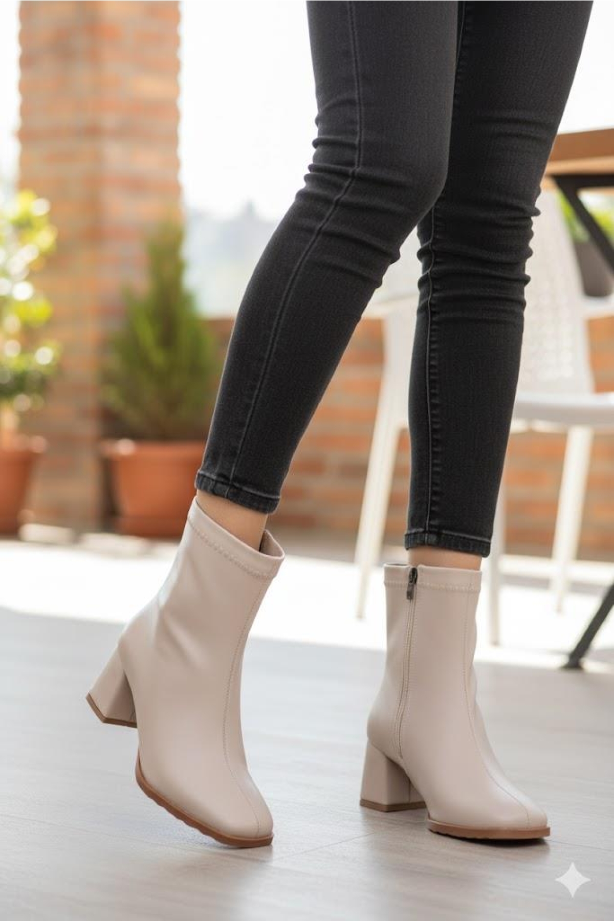 1195 Uraz Rahat 6 Cm Kalın Topuk Yüksekliği Kut Burun Kadın Bot - Görsel 2