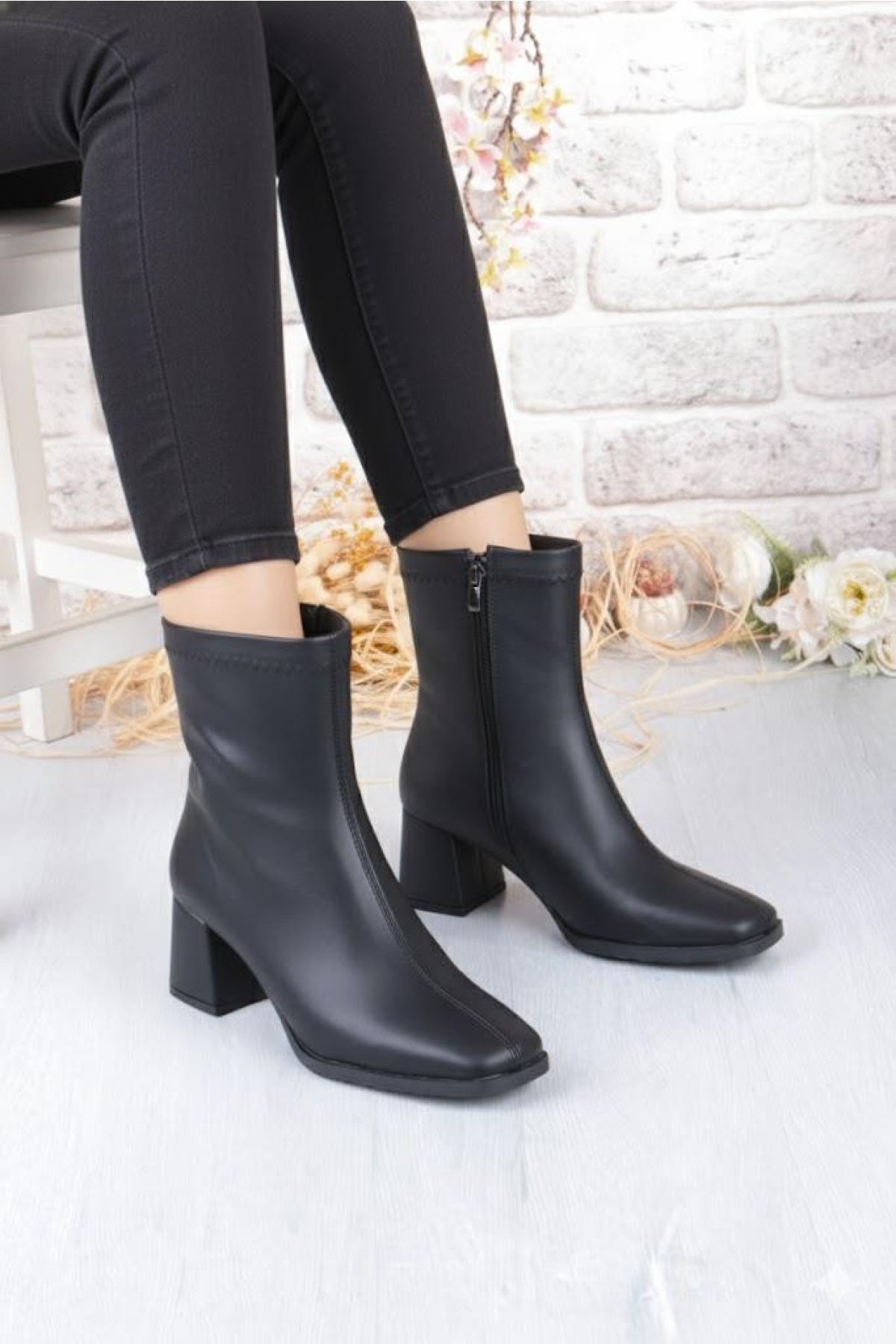 1195 Uraz Rahat 6 Cm Kalın Topuk Yüksekliği Kut Burun Kadın Bot - Görsel 2