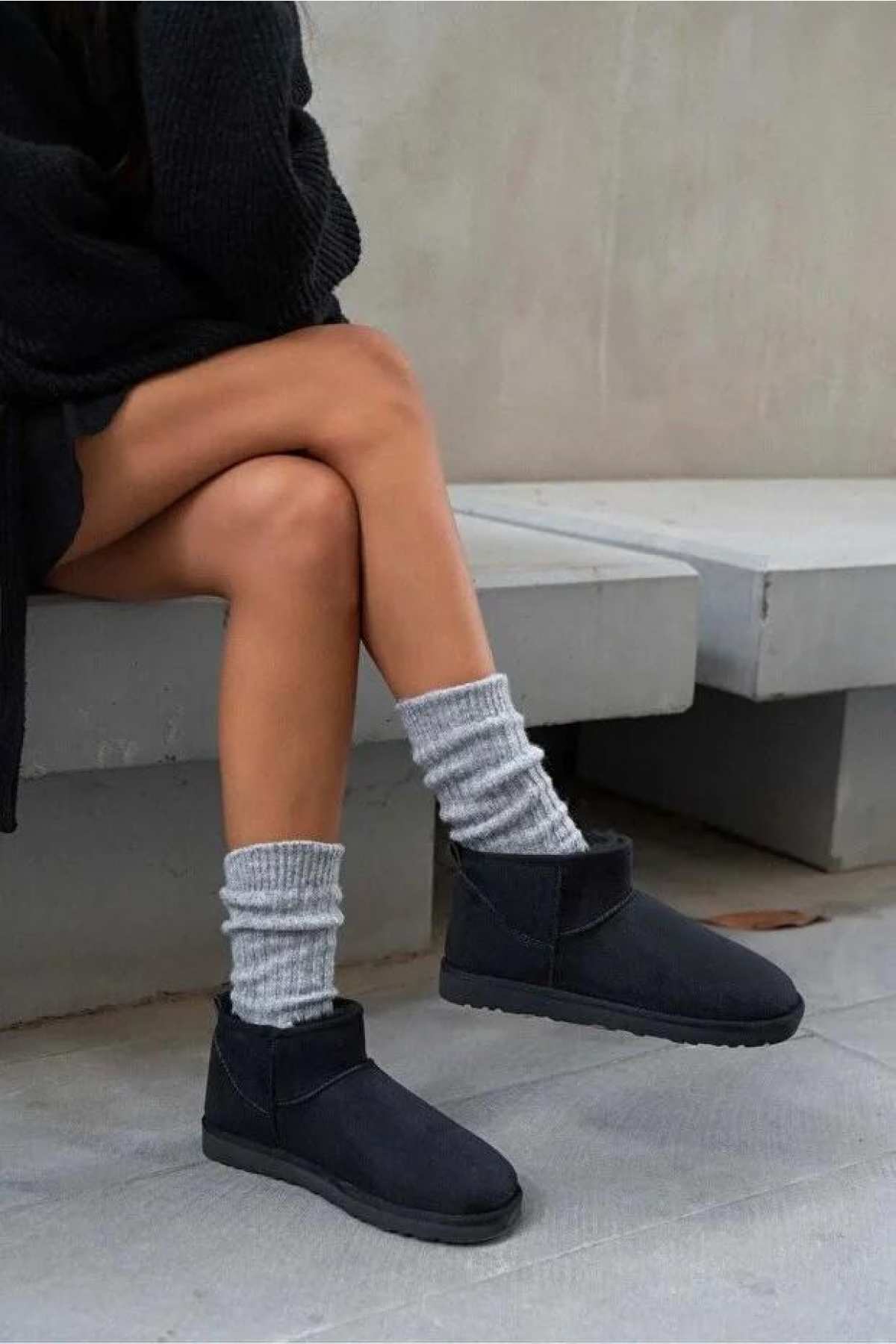 52126 Süet İçi Kürklü Mini Boy Bilekte Kısa Kadın Bot - Görsel 2