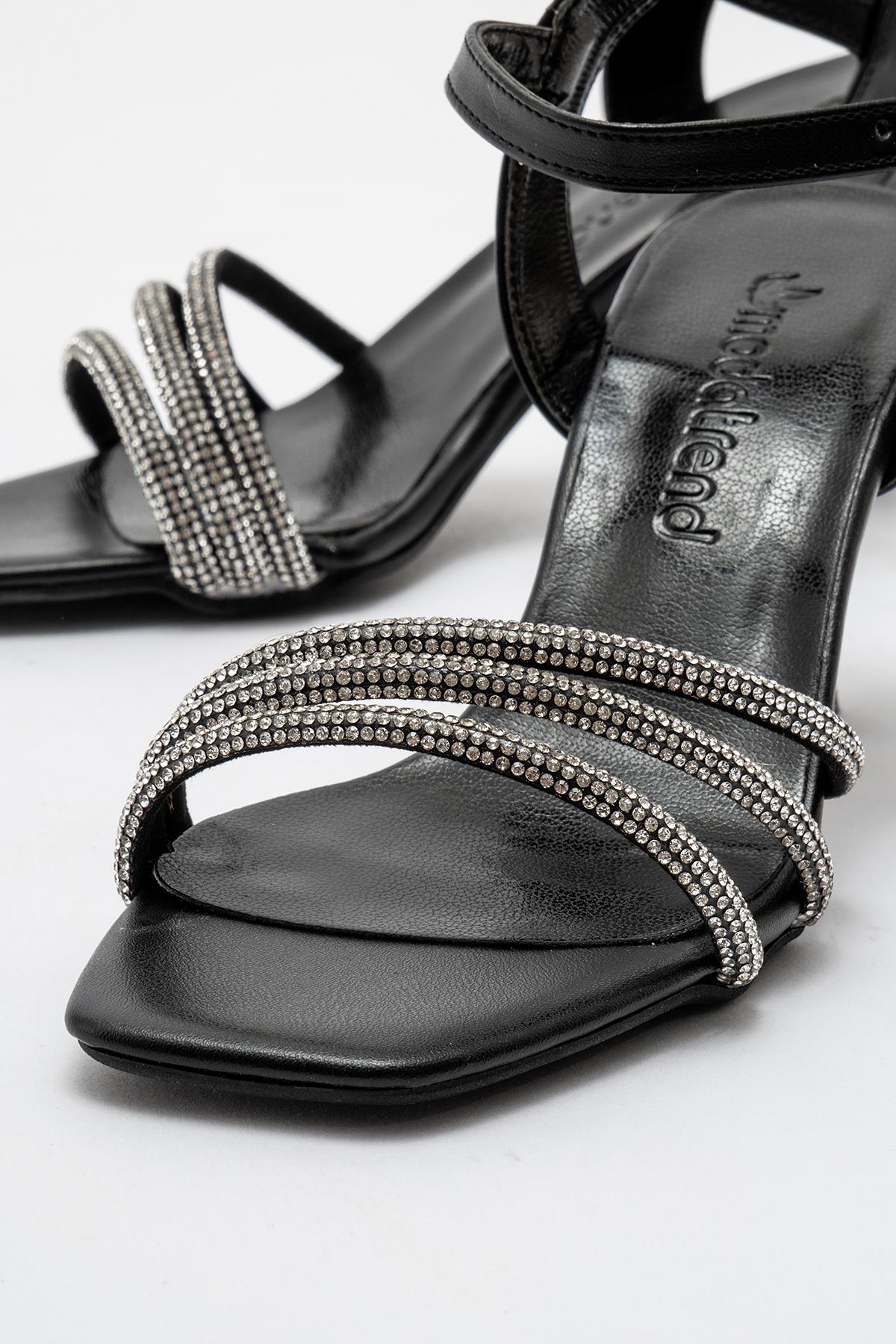 Kadın Küt Burunlu SİYAH SİYAH - Görsel 4