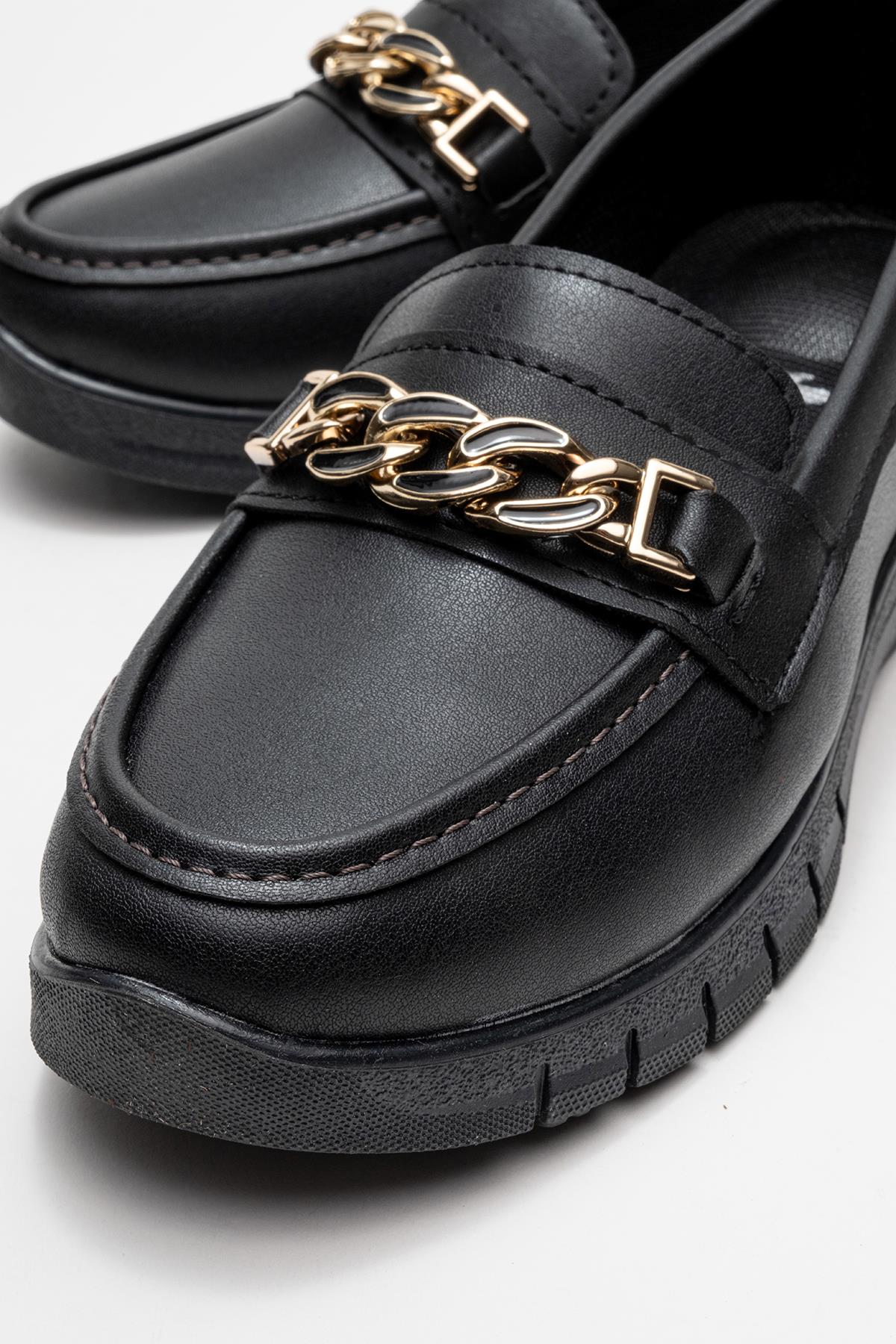 Yumuşak Tabanlı Zincir Detaylı Kadın Ayakkabı SİYAH CİLT - Görsel 4