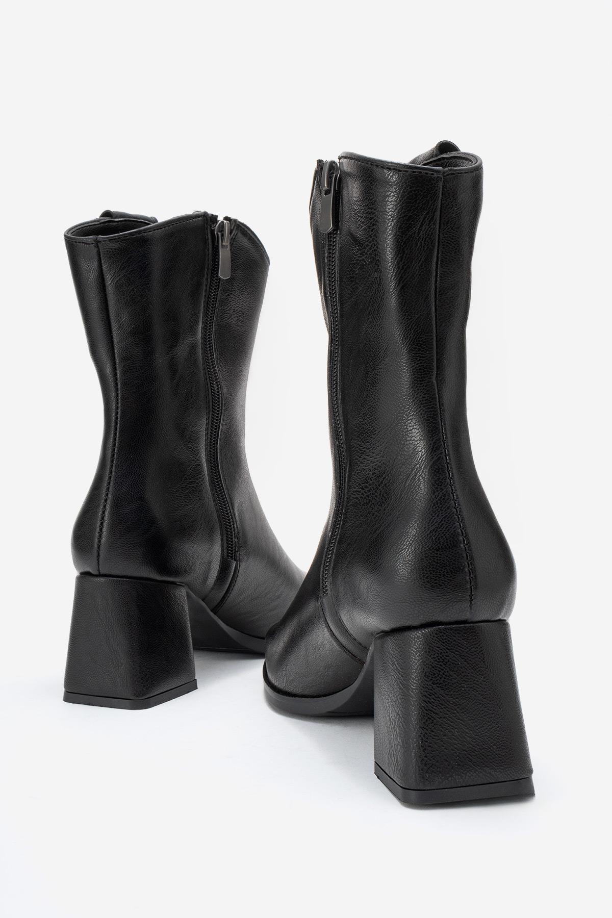 Kadın Sade Yan Aksesuarlı Küt Topuklu Bot SİYAH CİLT - Görsel 5