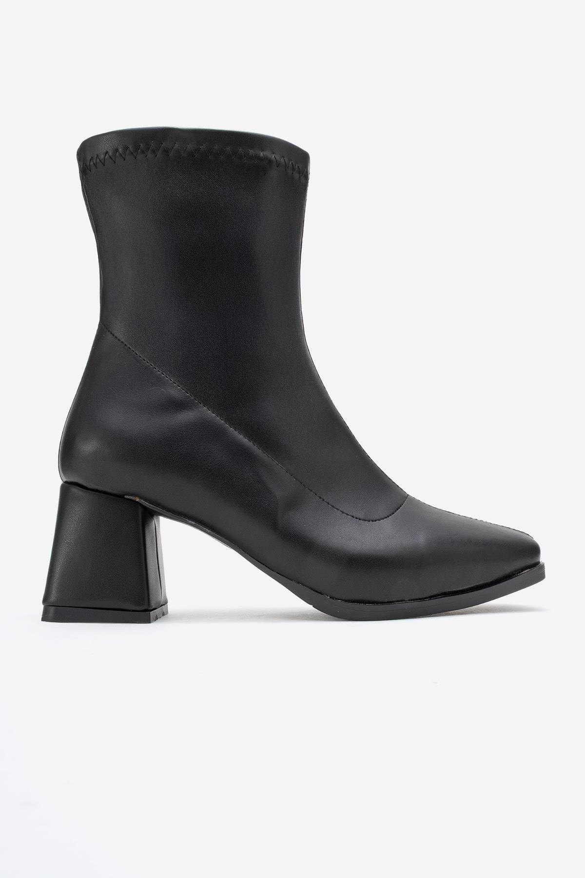 Kadın Sade Streçli Küt Burunlu Topuklu Bot SİYAH CİLT - Görsel 3