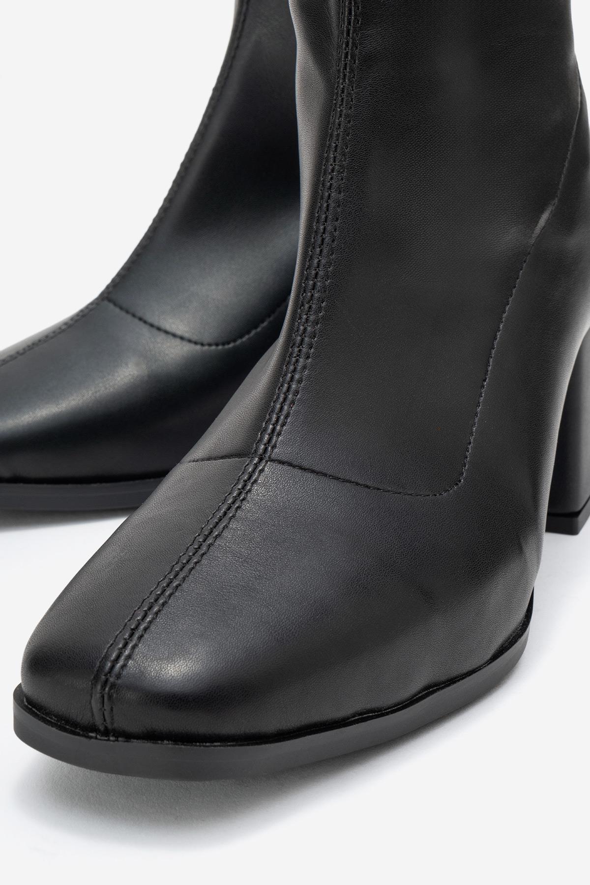 Kadın Sade Streçli Küt Burunlu Topuklu Bot SİYAH CİLT - Görsel 4