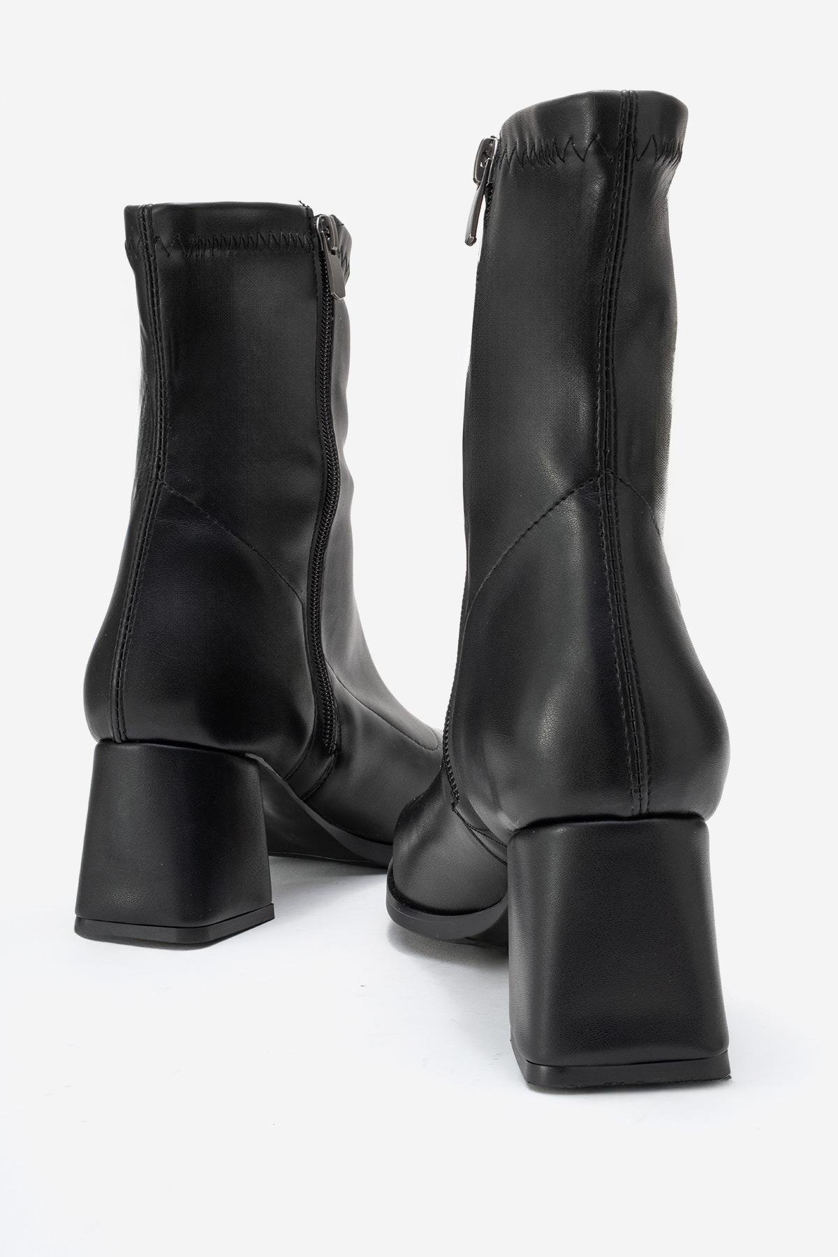 Kadın Sade Streçli Küt Burunlu Topuklu Bot SİYAH CİLT - Görsel 5