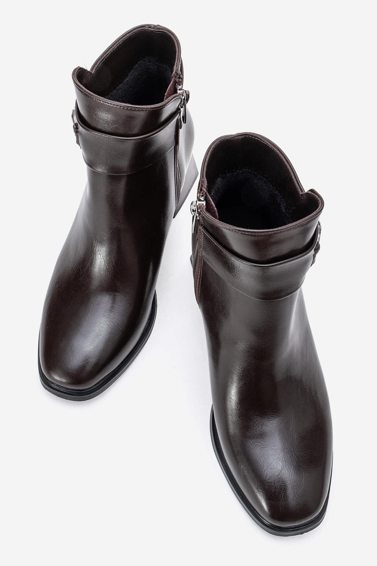 Taşlı Tokalı Küt Burunlu Topuklu Bot KAHVE CİLT - Görsel 6